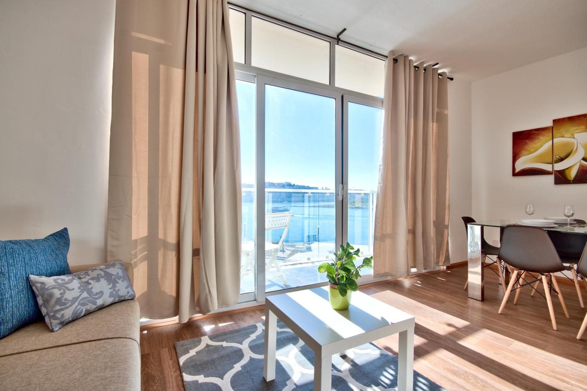 Apartment with Sea View