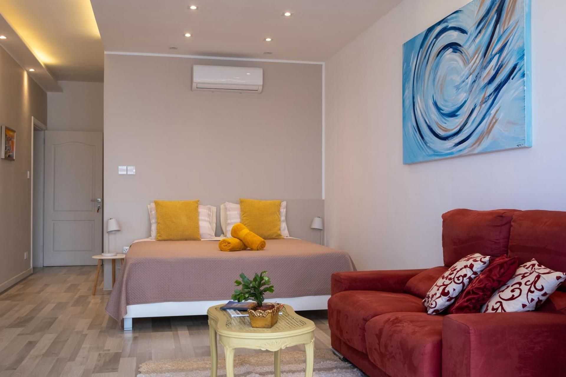 Deluxe Suite
