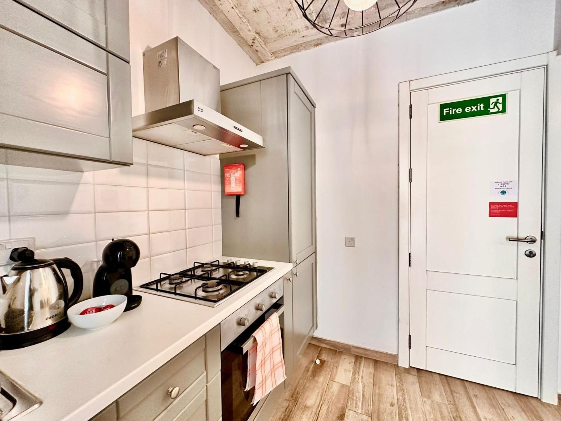 One-Bedroom Premier Apartment