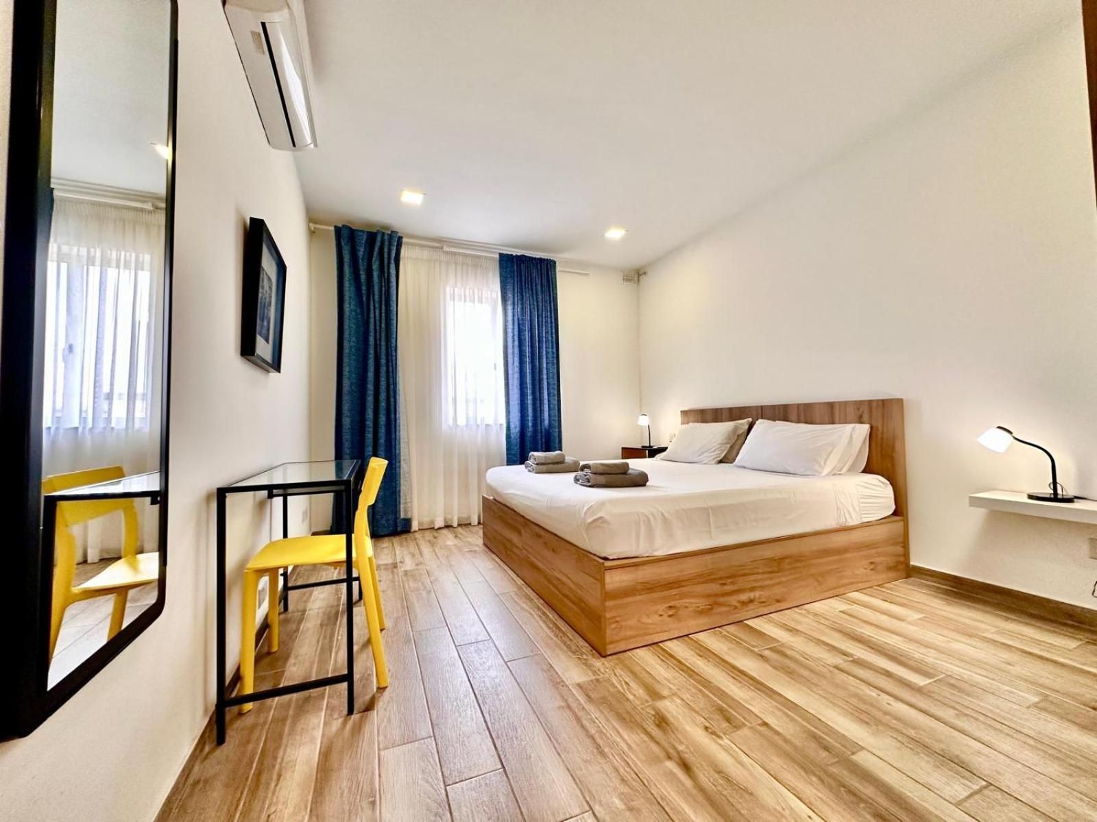 One-Bedroom Apartment with Balcony