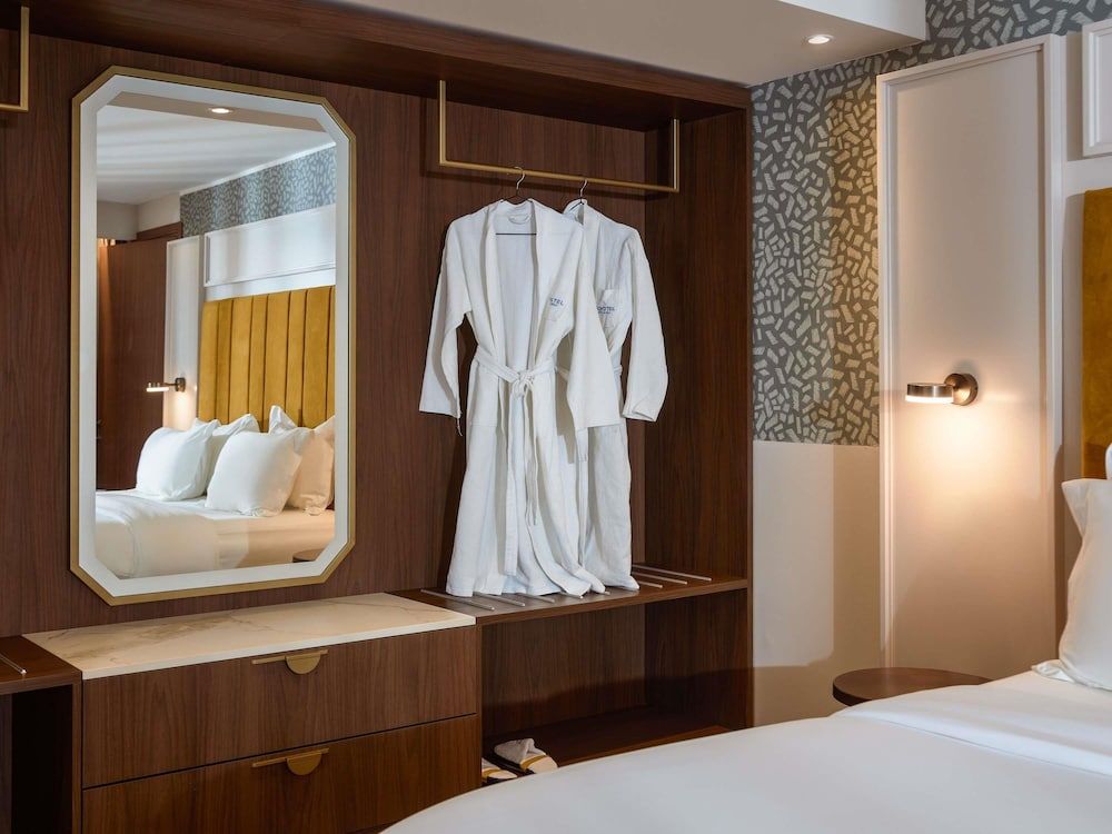 Novotel Malta Sliema Suite, Two Balconies 2