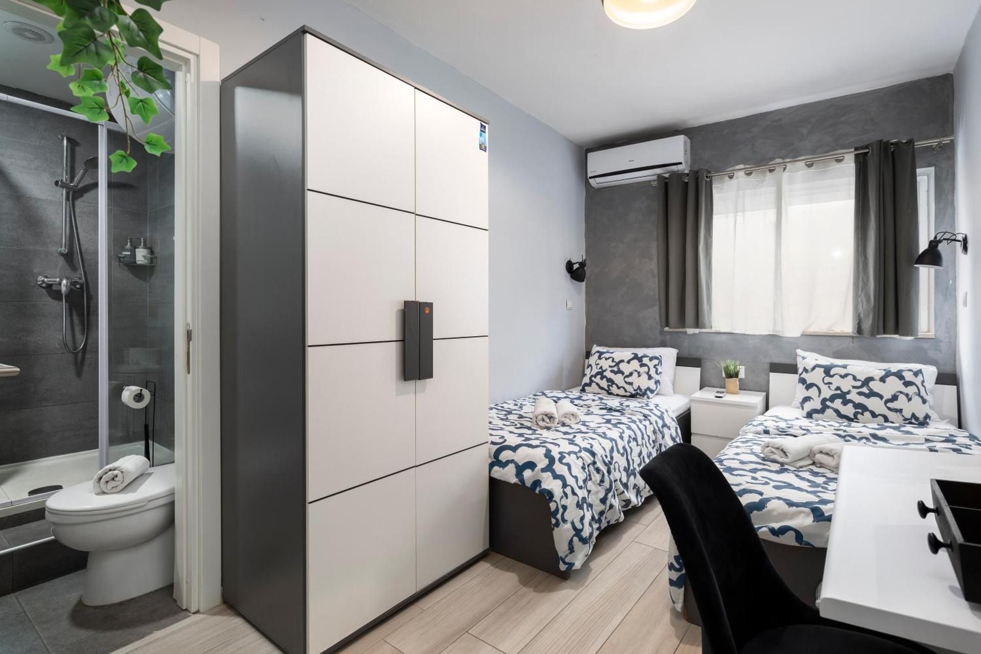 Double or Twin Room with Private Bathroom