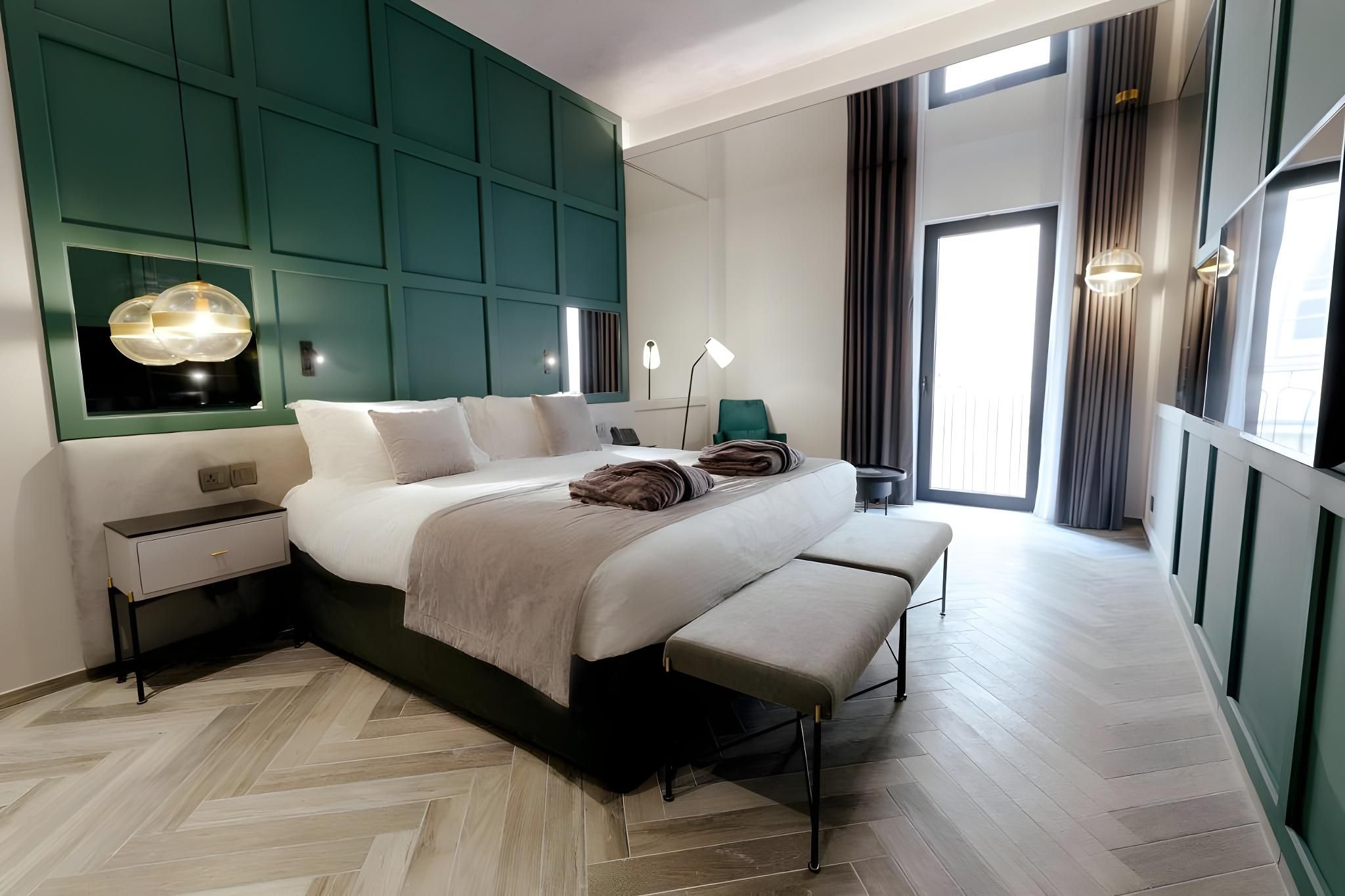 Deluxe Double or Twin Room
