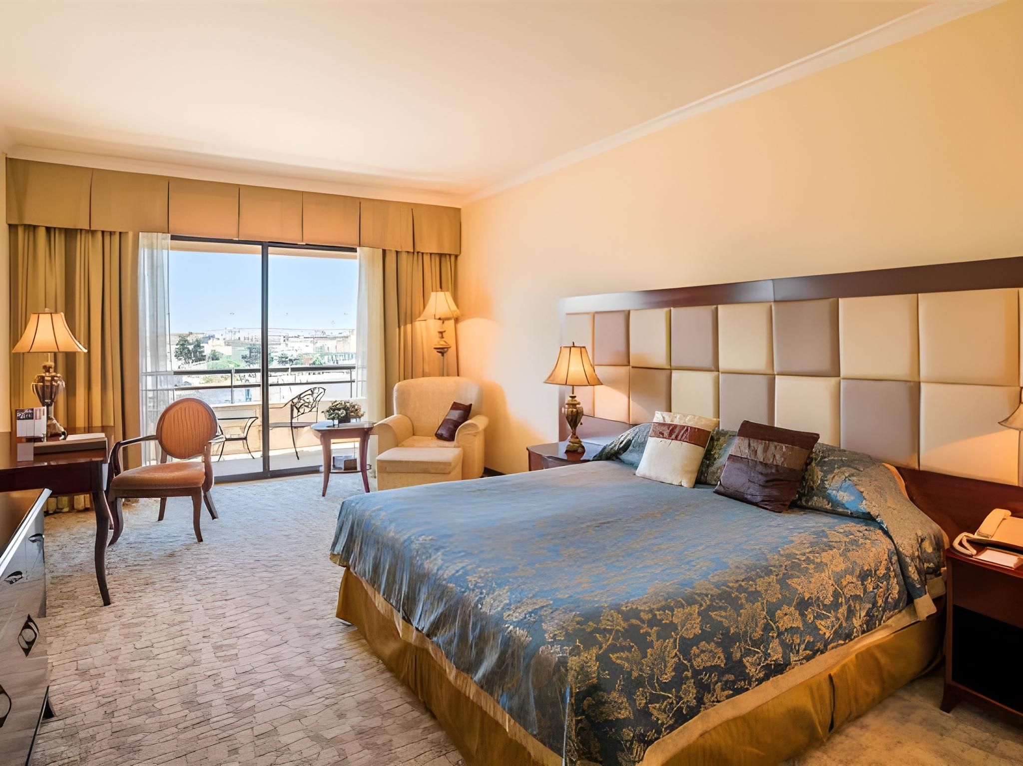 Deluxe Partial Sea View Room