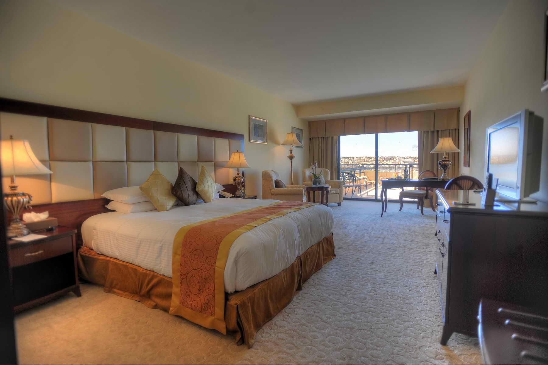 Deluxe Double Room with Balcony and Sea View