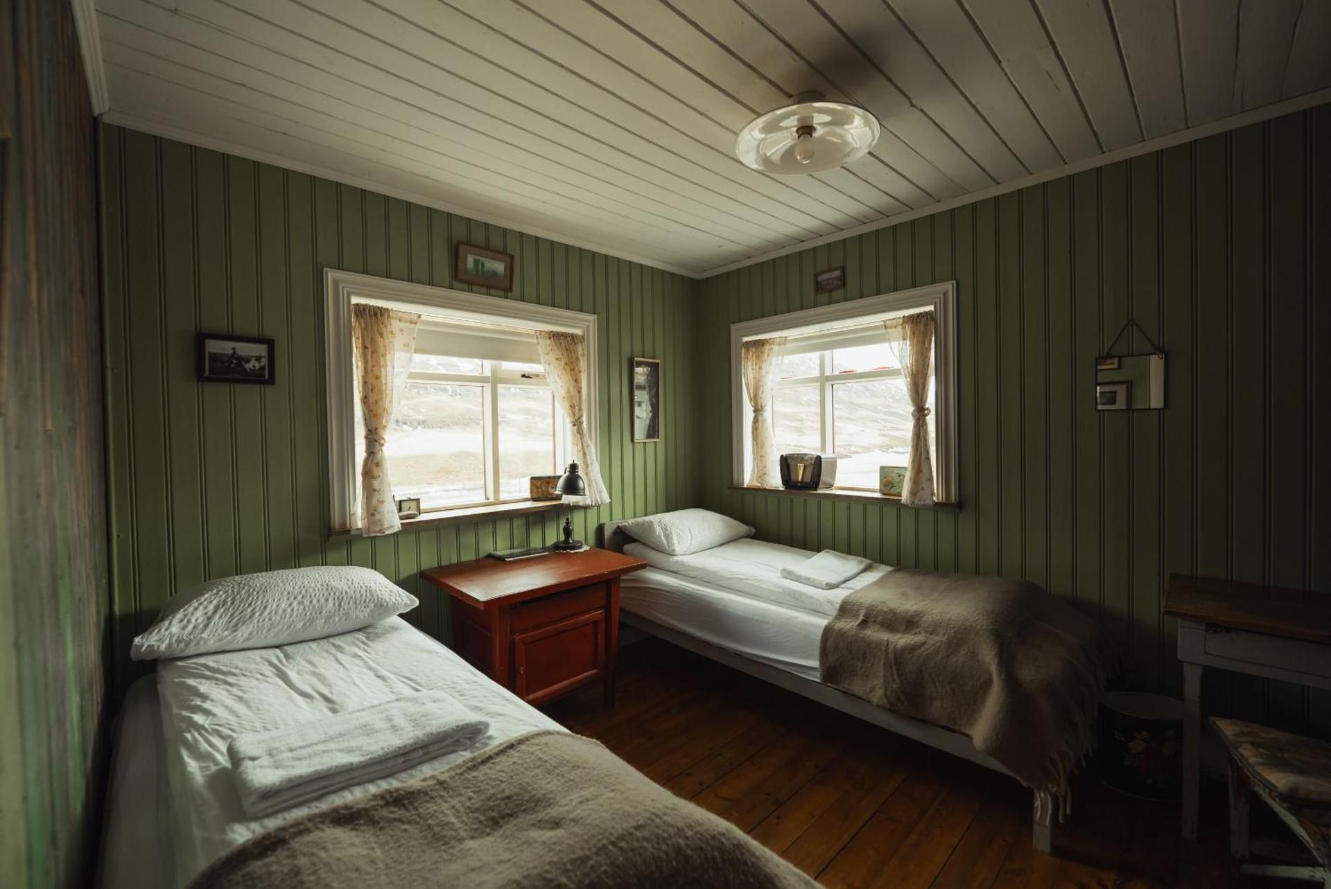Twin Room with Shared Bathroom