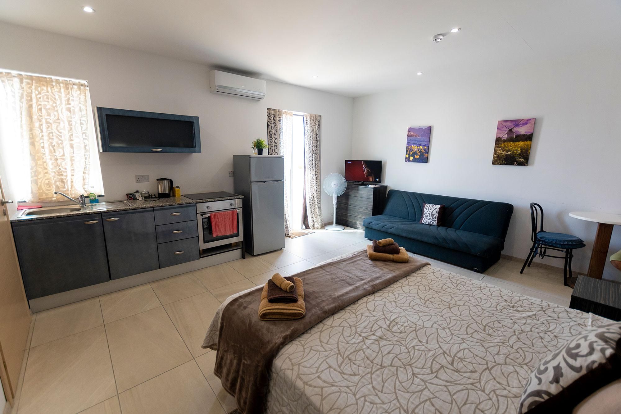 Studio Apartment with Balcony