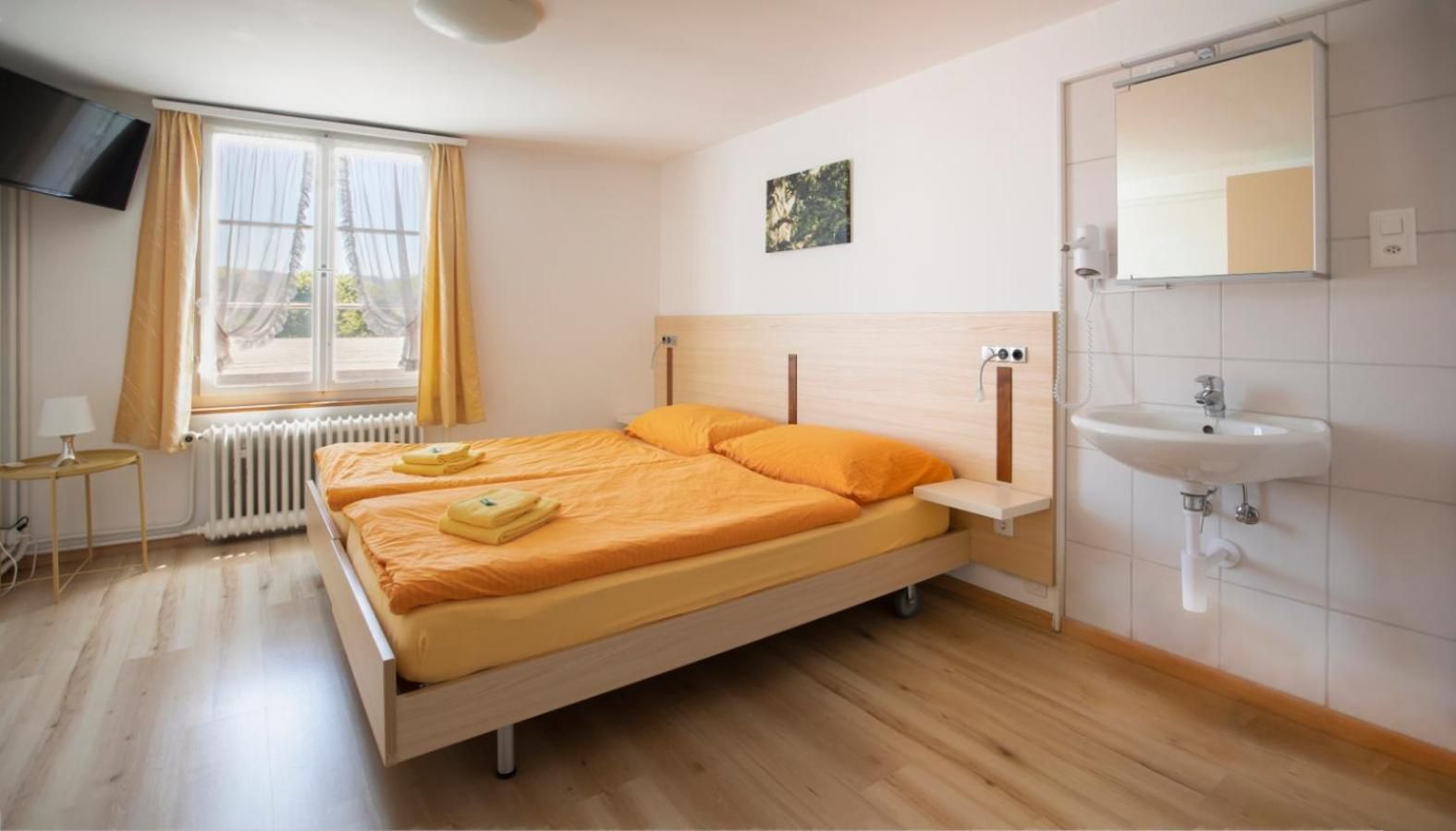 Double with Share Bathroom