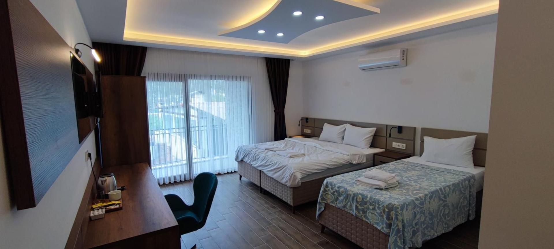 Triple Room with Garden View