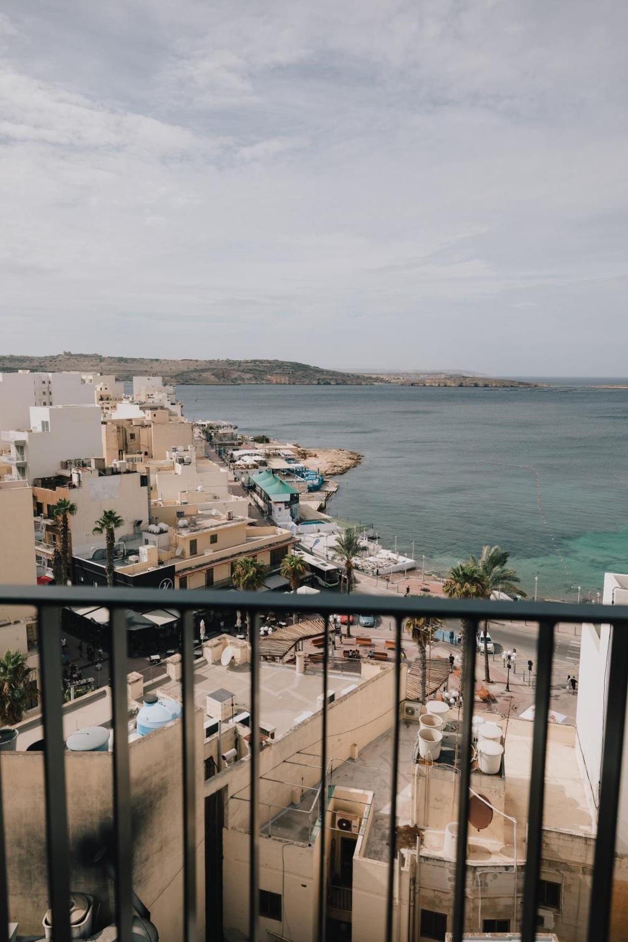 Superior Sea View