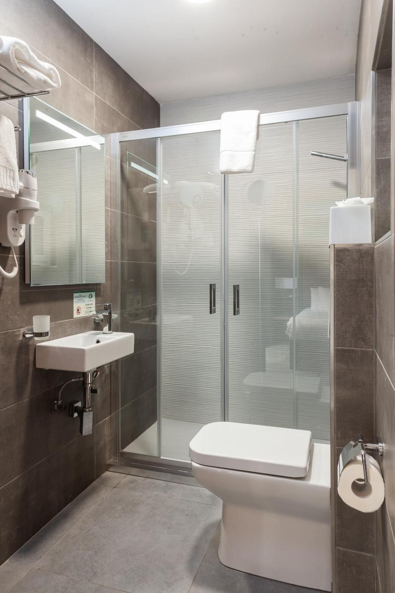 Triple Room with Pool View - Free Access to Toy Room Club