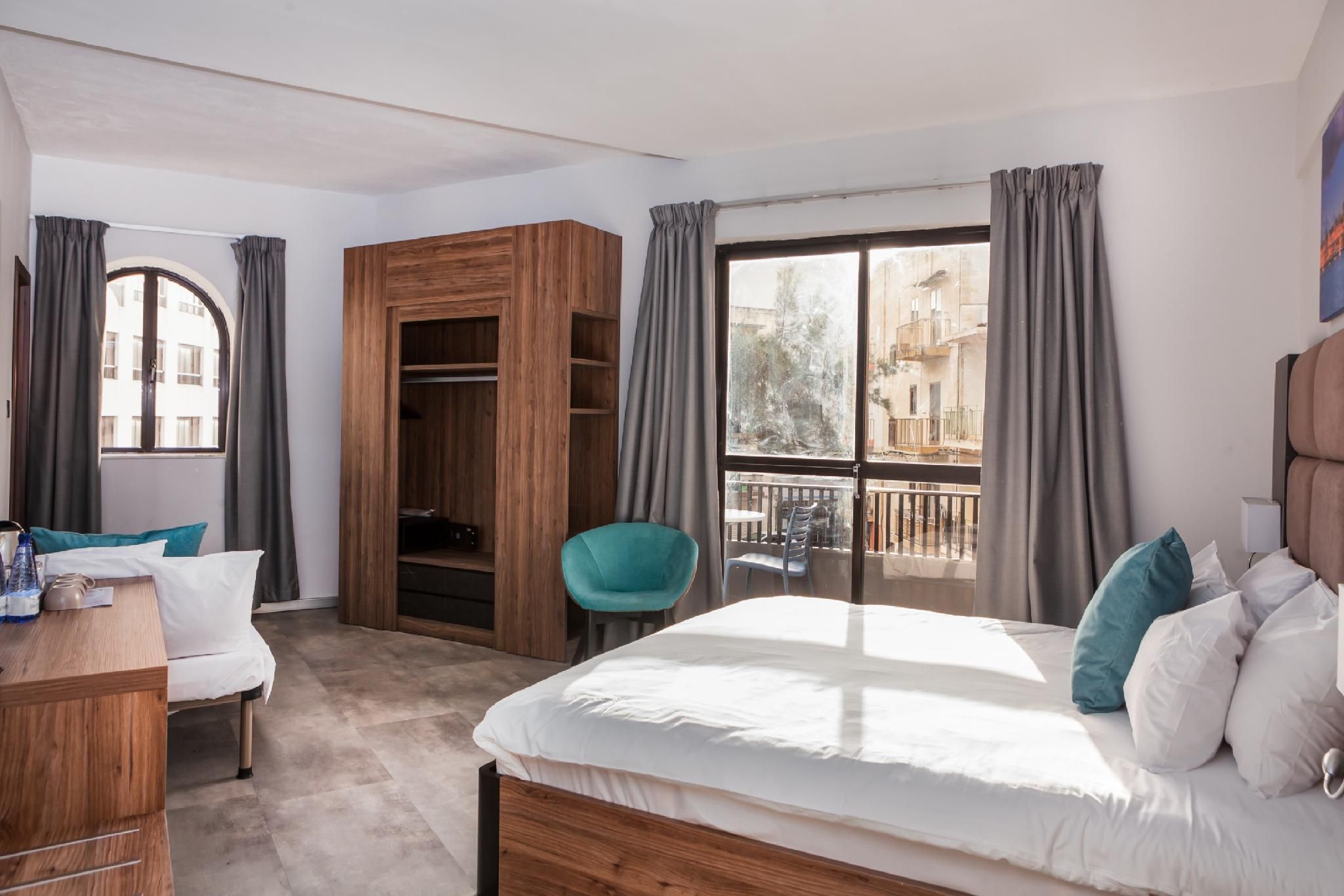 Superior Triple Room