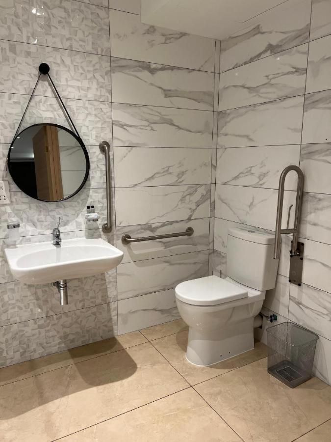 Double or Twin Room - Disability Access