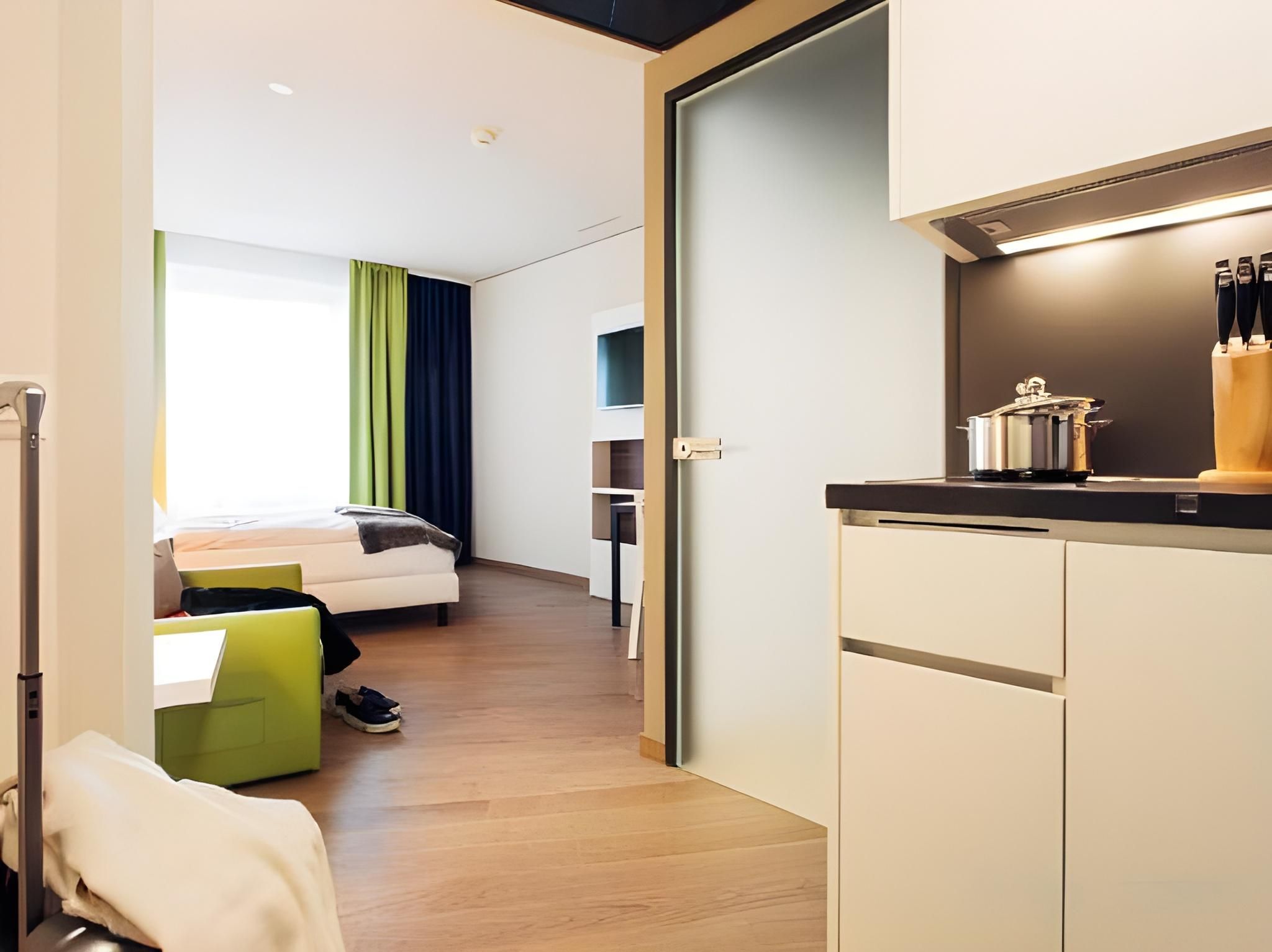 Harry's Home Zurich Standard Studio 3