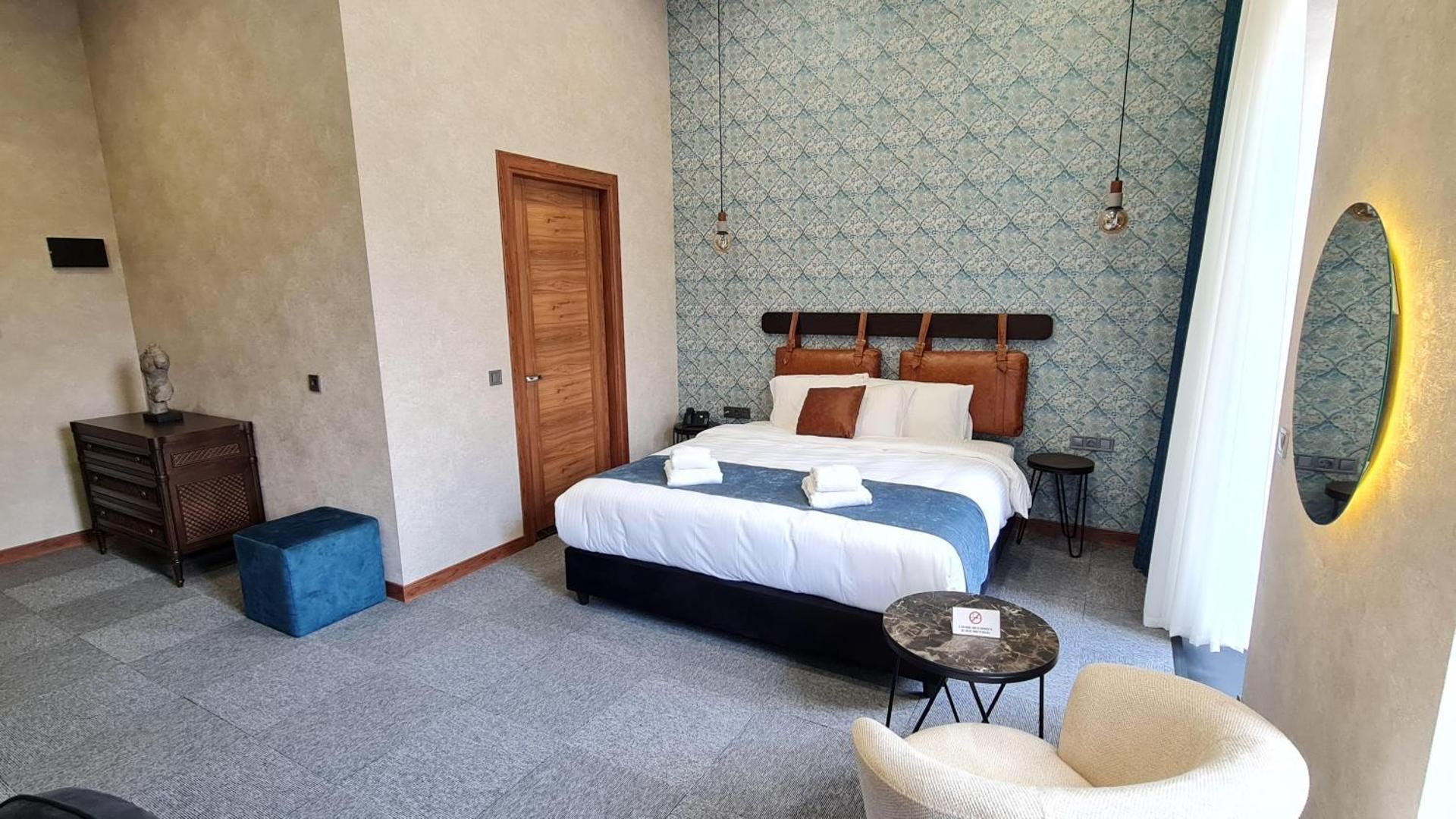 Deluxe Double Room with Bath