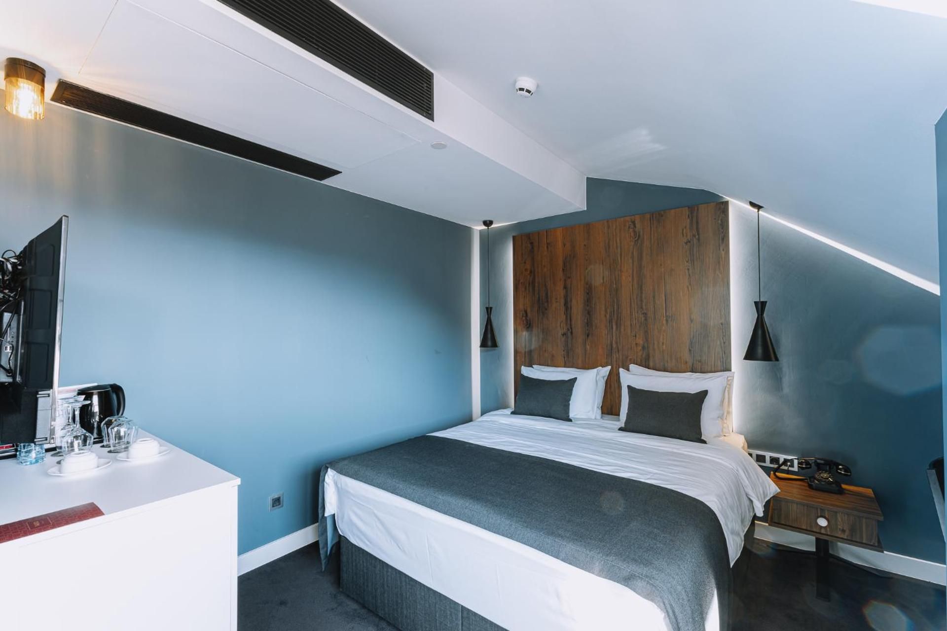 Double or Twin Room with Bathroom