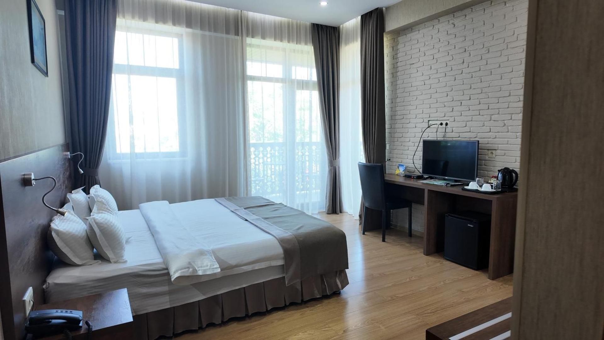 Deluxe Double Room with Balcony