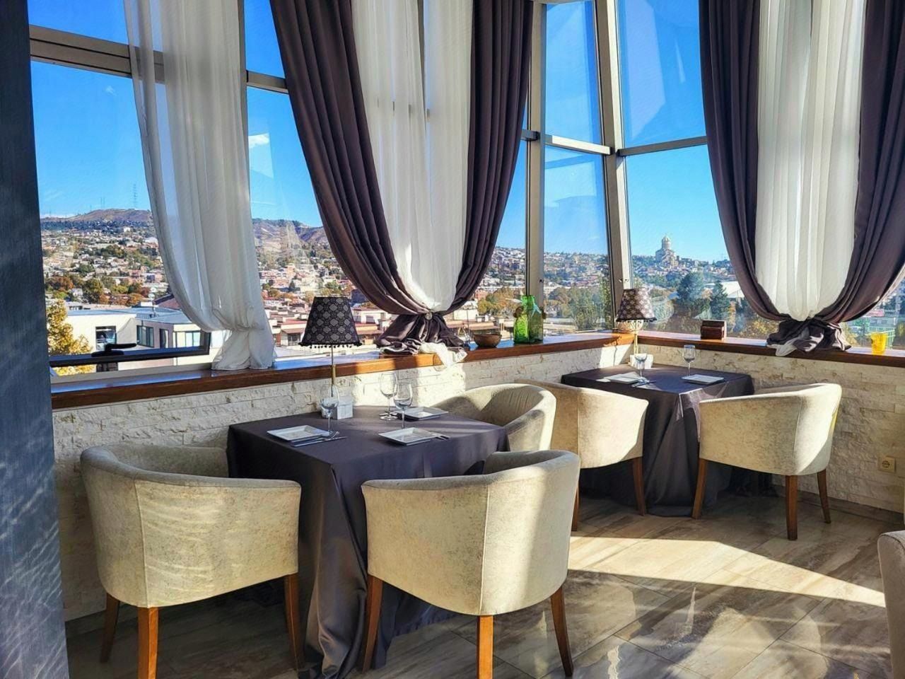 eb826c714589bbdf9769ea2b8159099b