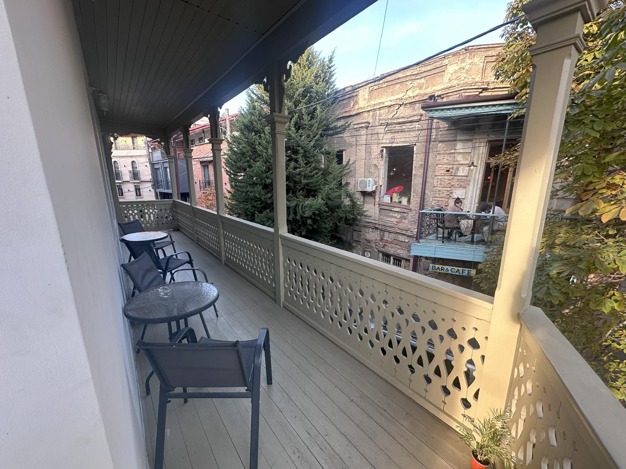 balcony/terrace