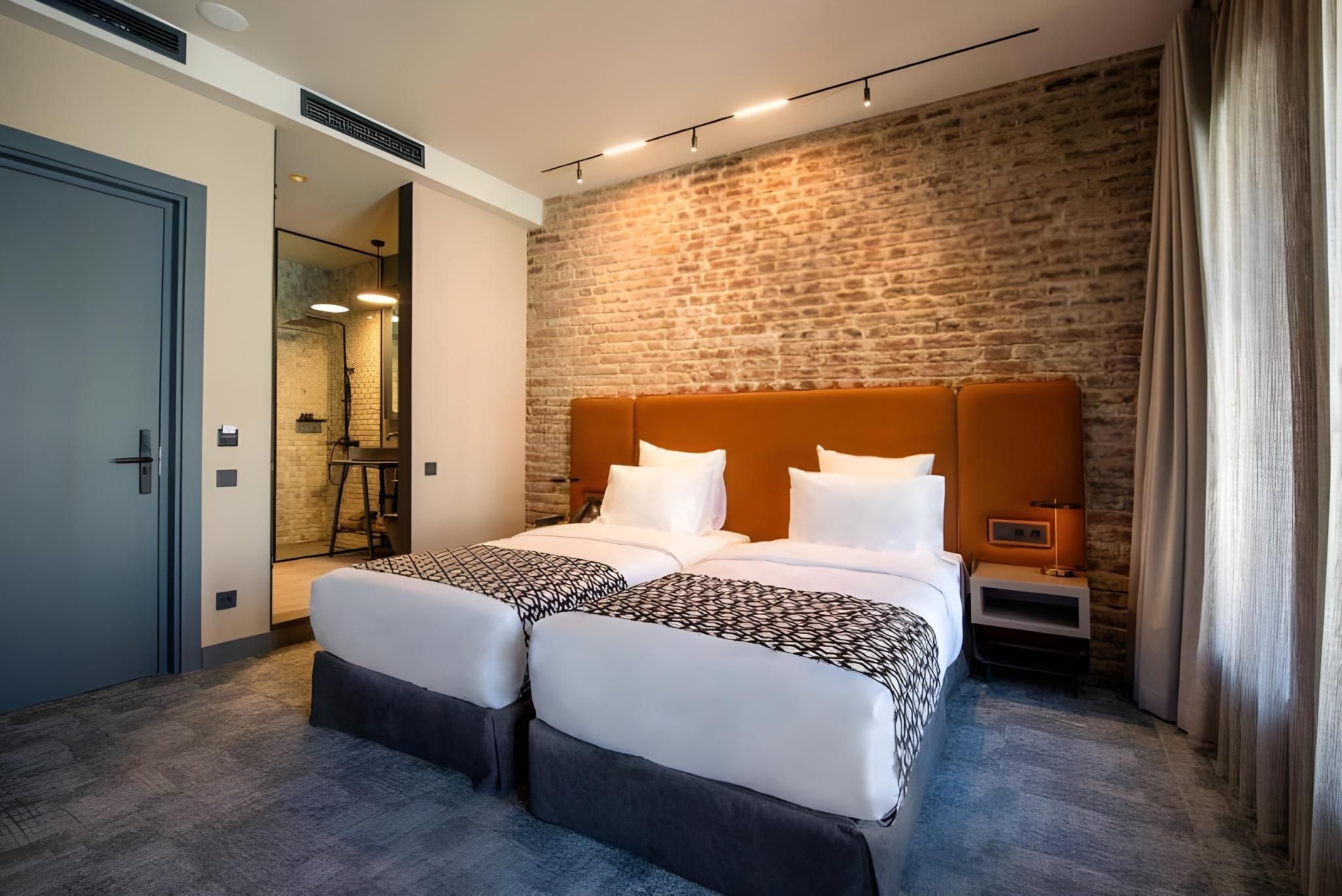 Qarvasla Standard Double or Twin Room 2