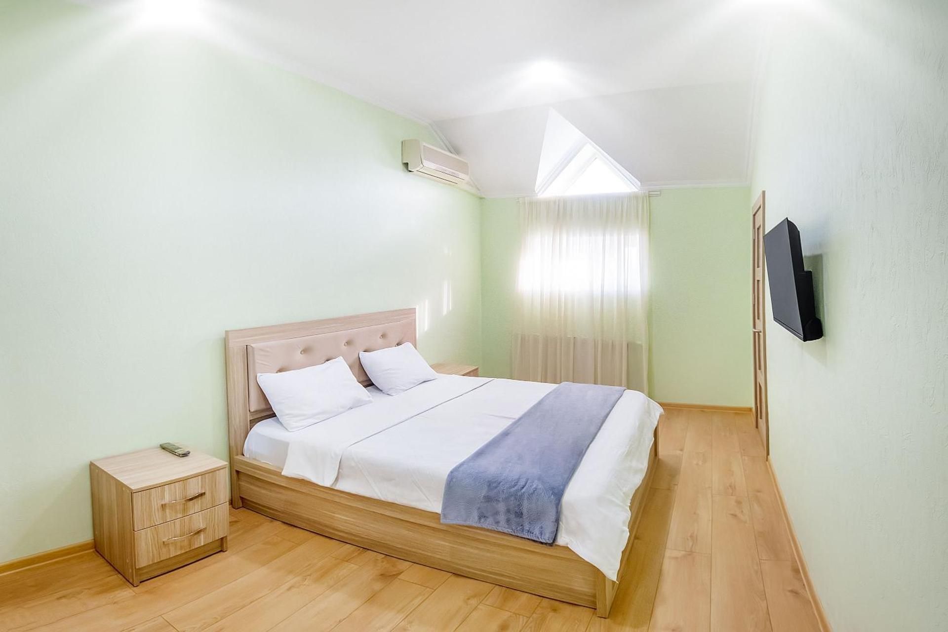 Deluxe Double Room with Bath