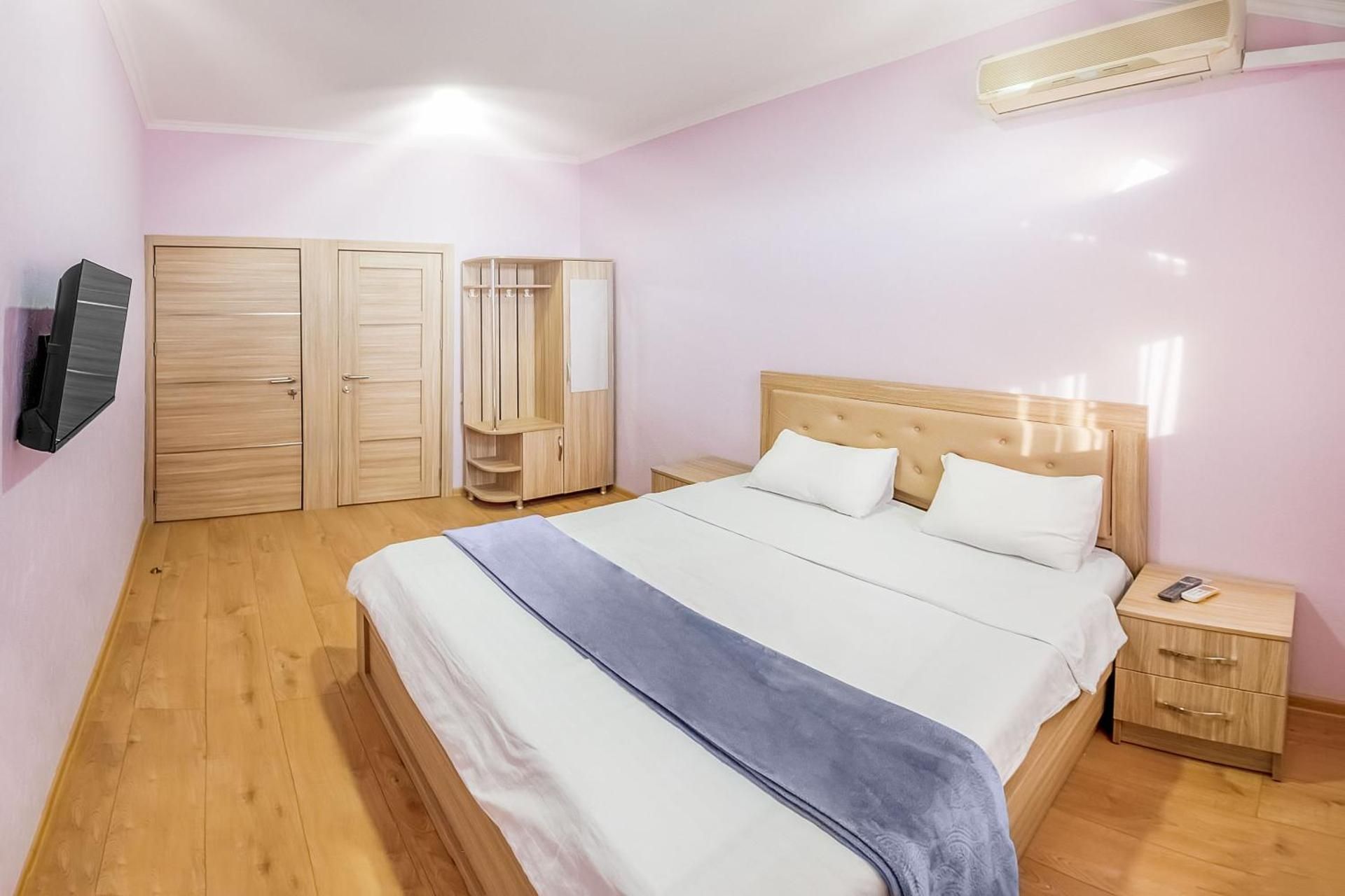 Double Room with Private External Bathroom