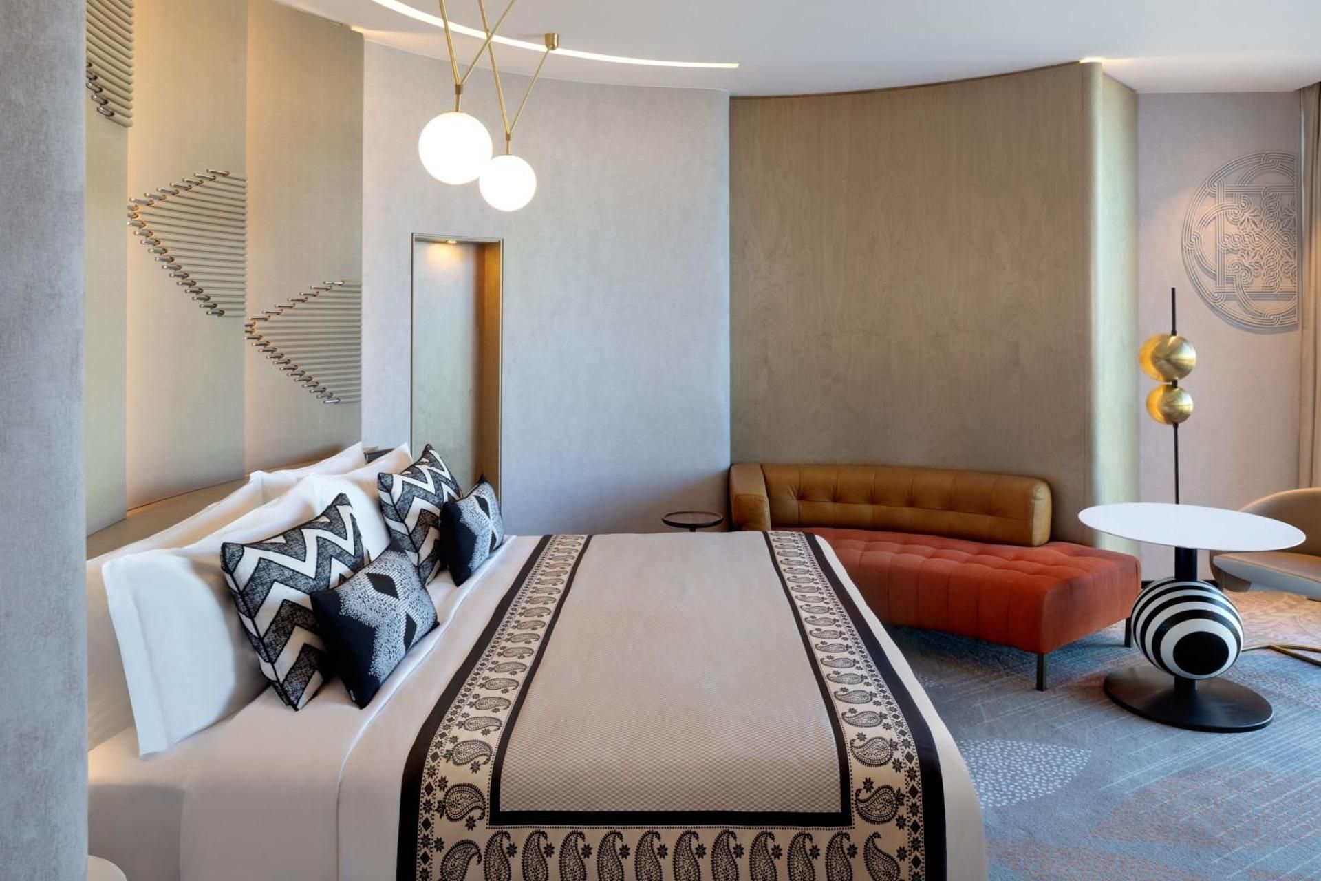 Executive Suite - Executive Lounge Access