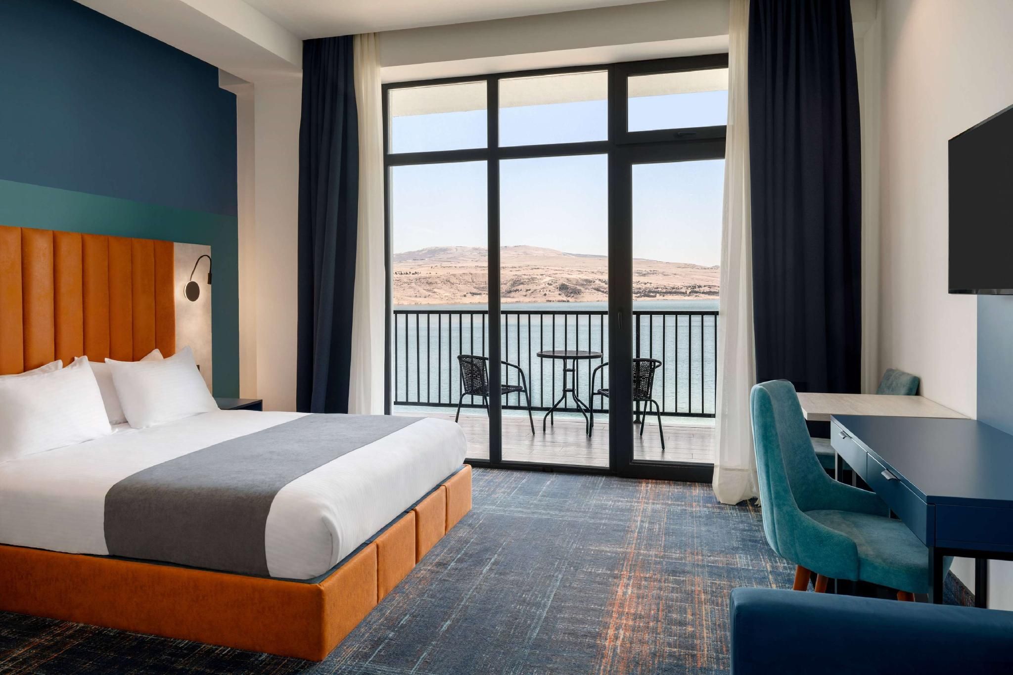 Standard Queen Room, Sea View