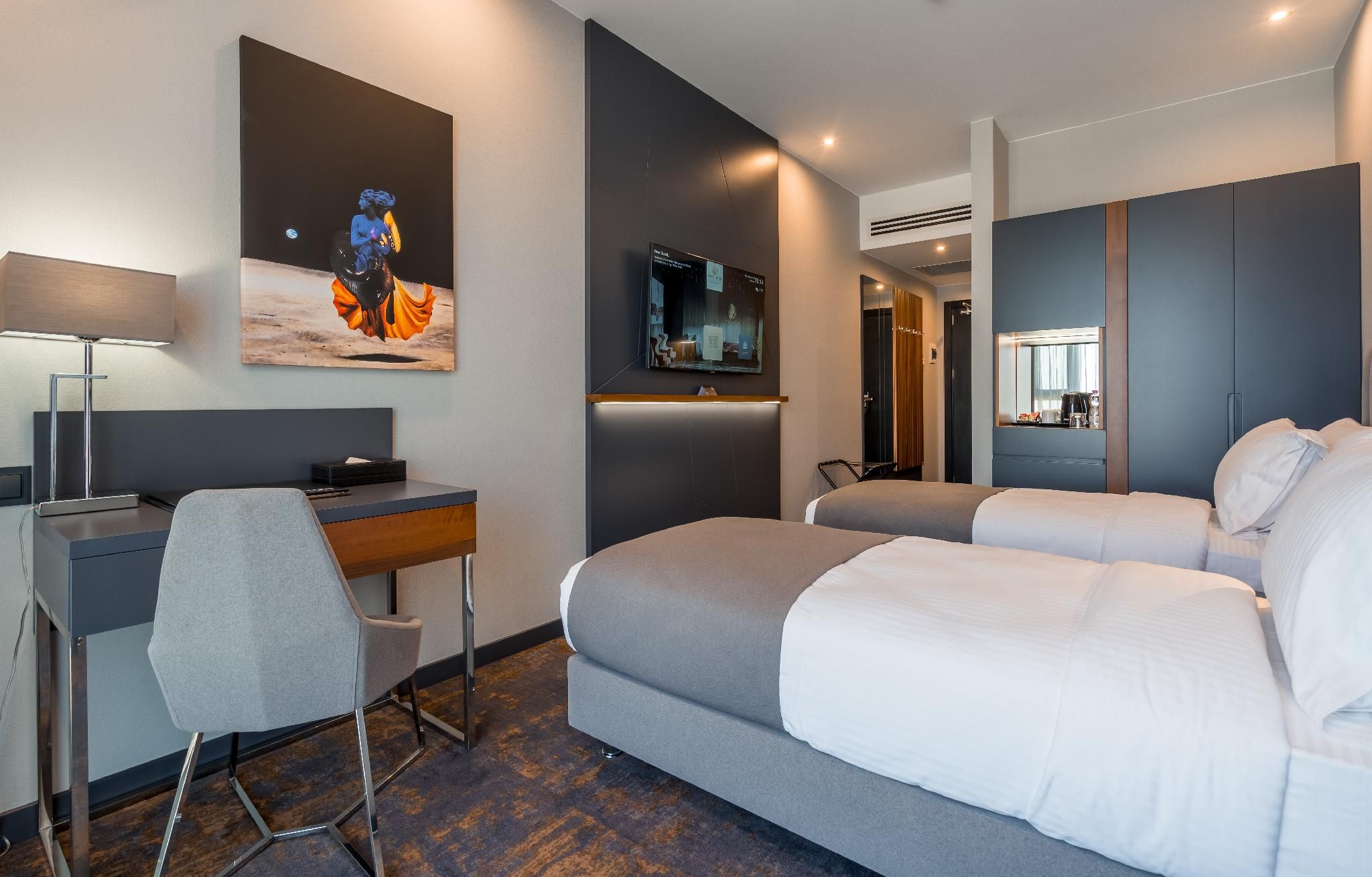 Premium Twin Room - Non-Smoking