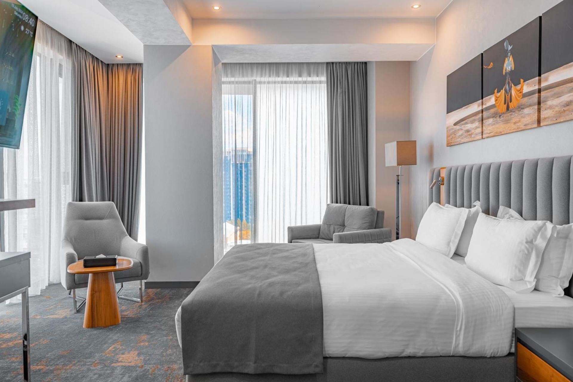 Deluxe Double or Twin Room