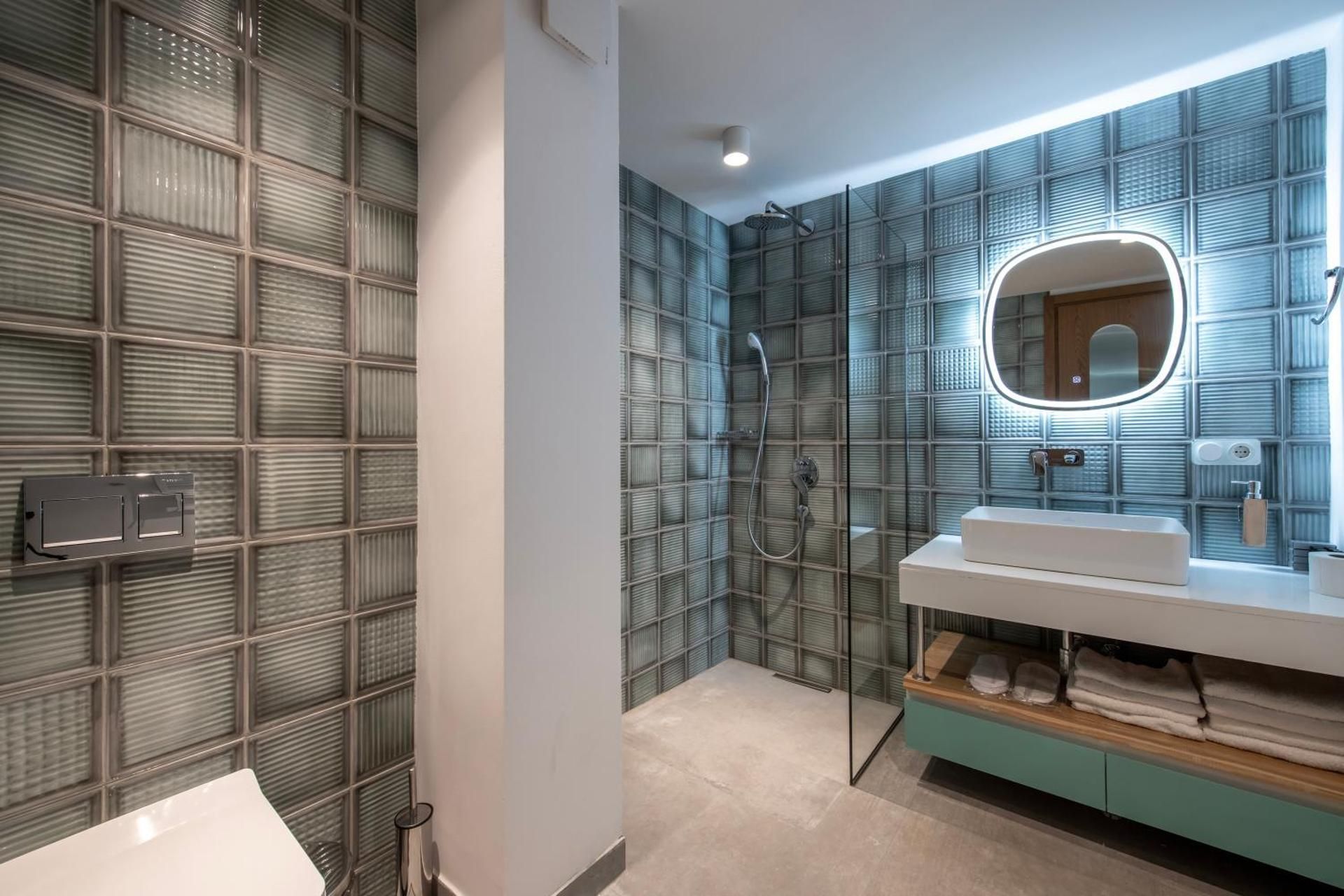 Two-Bedroom Apartment with Balcony
