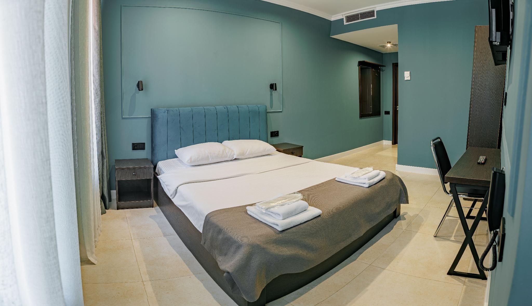 Deluxe Room -- 1 Bed