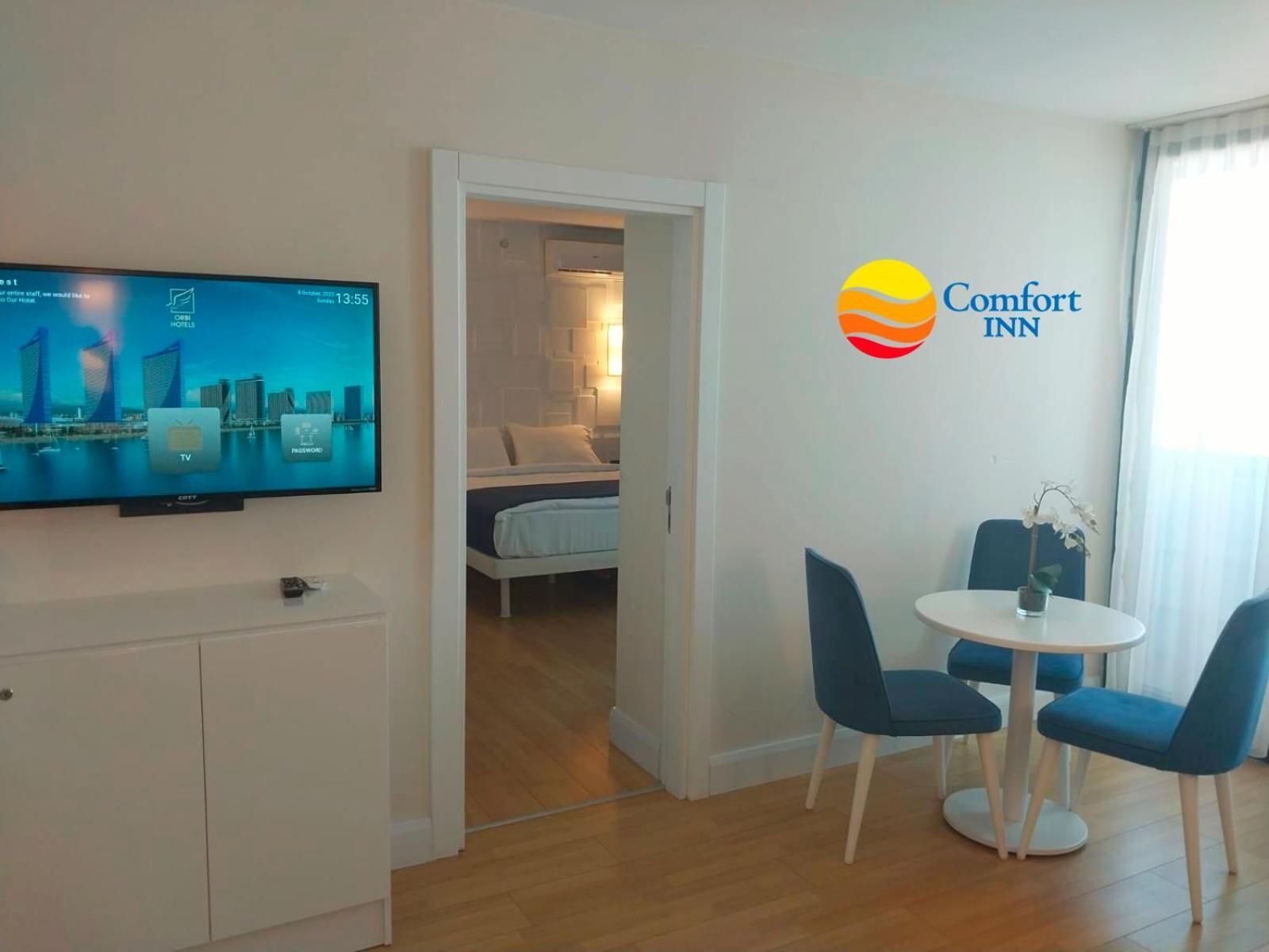 Comfort Inn ☆ Orbi City One-Bedroom Suite 2