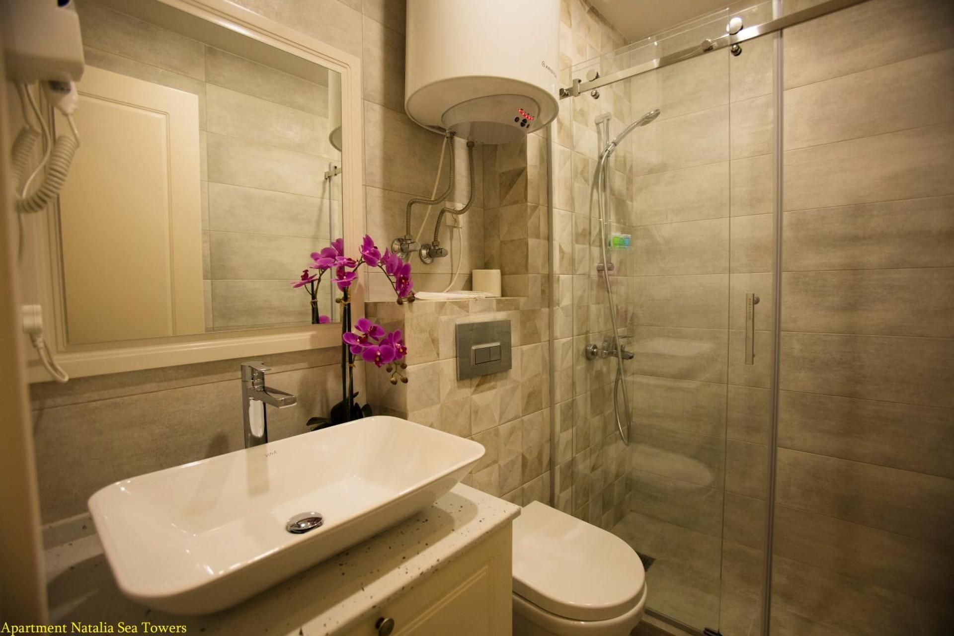 Deluxe Suite with Sea View