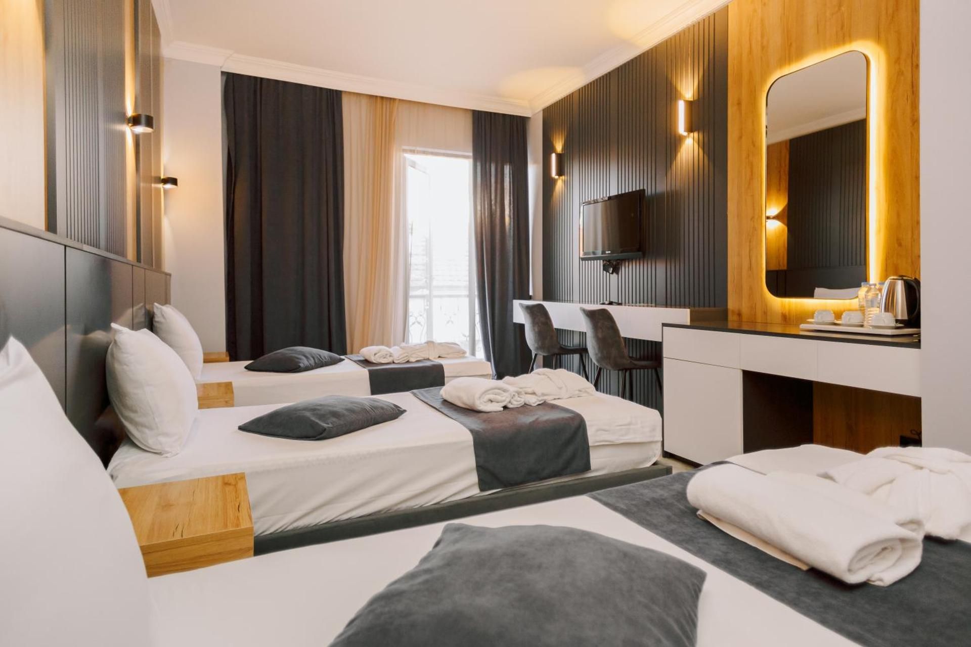 Senator Hotel