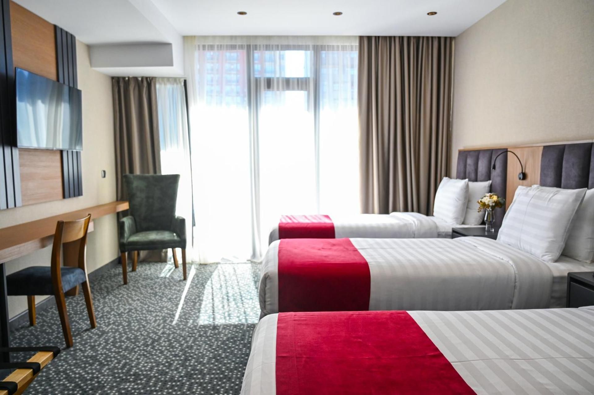 Triple Room