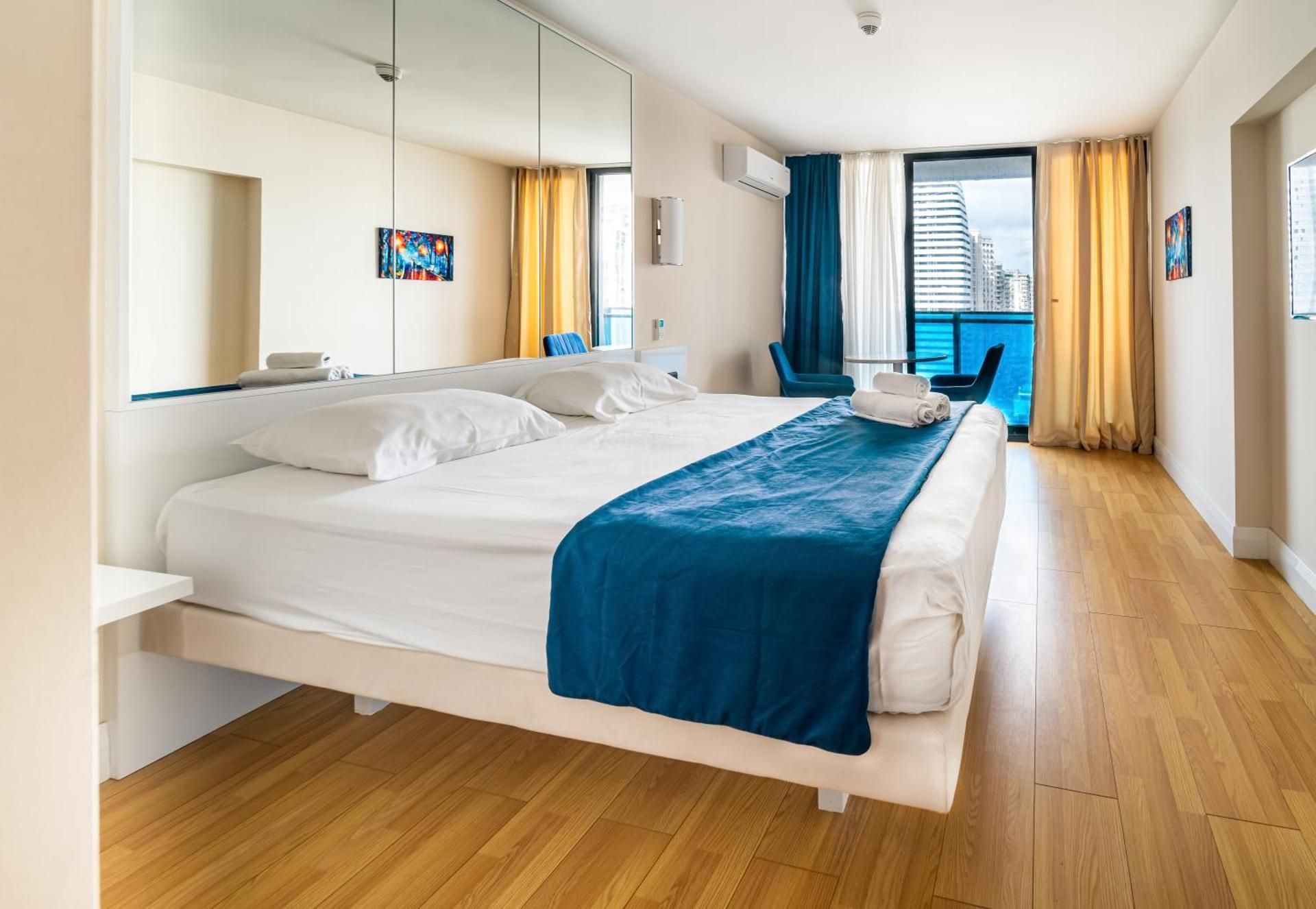 Studio Apartment with Sea View