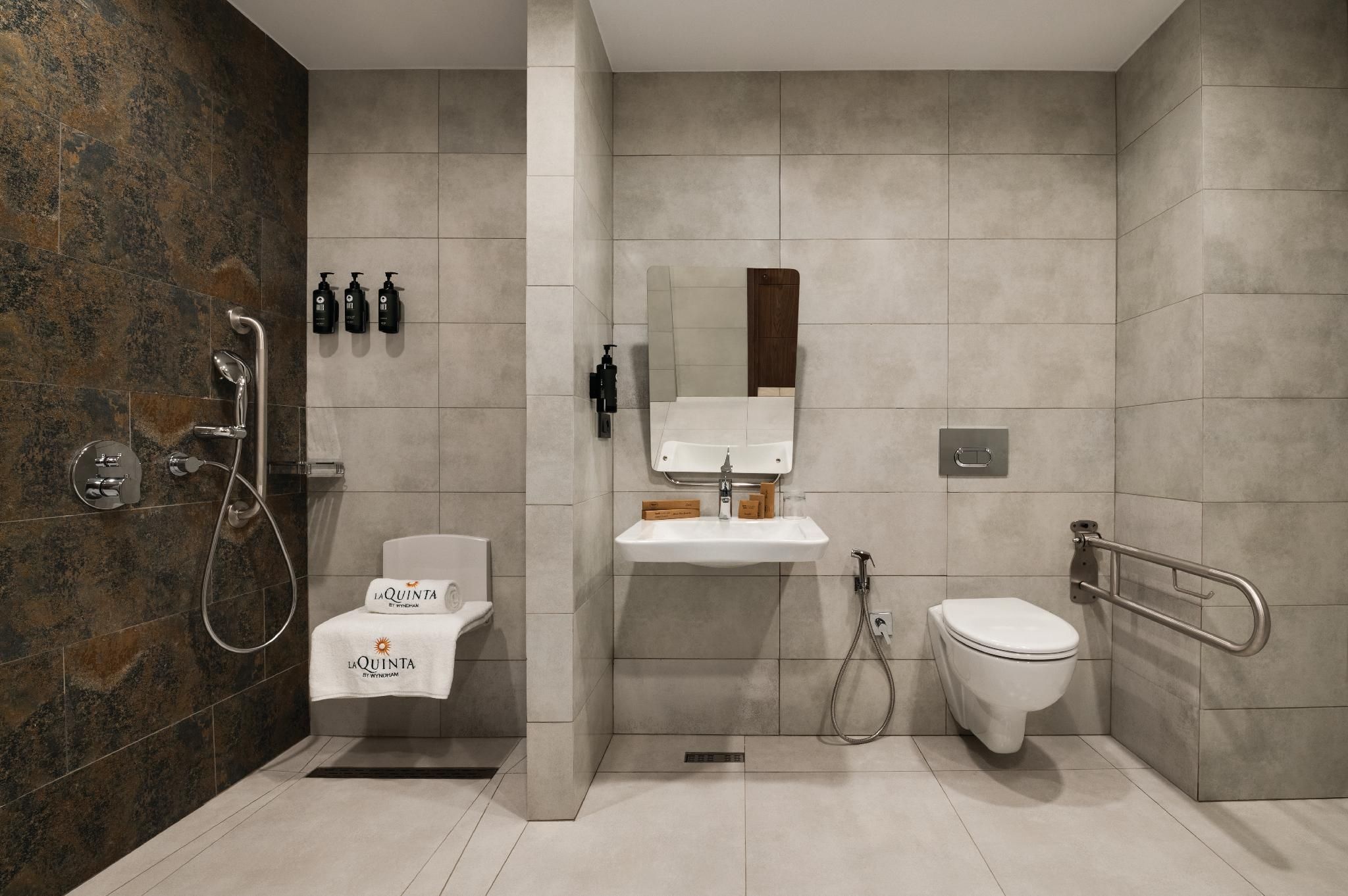 Accessible King Room, City View