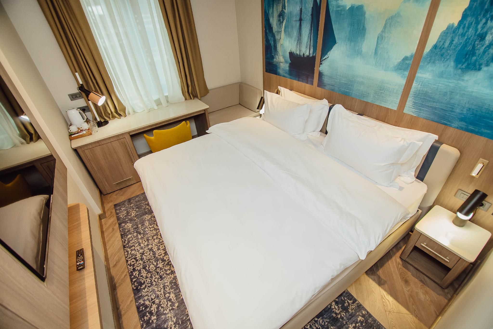 1 King Bed, Standard