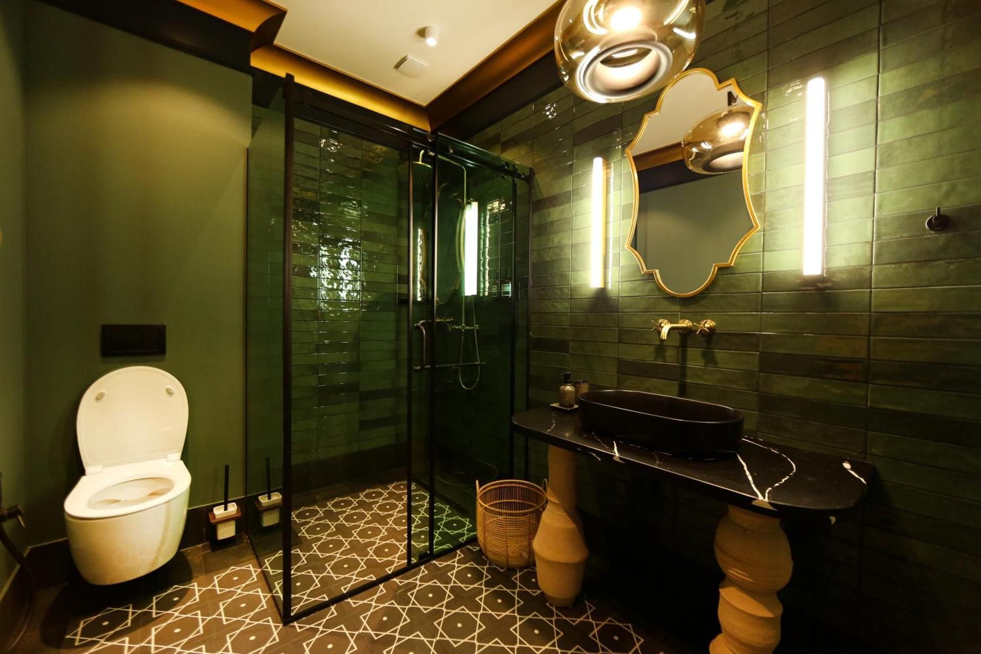 Hotel Retro Family Room with Sea View 2