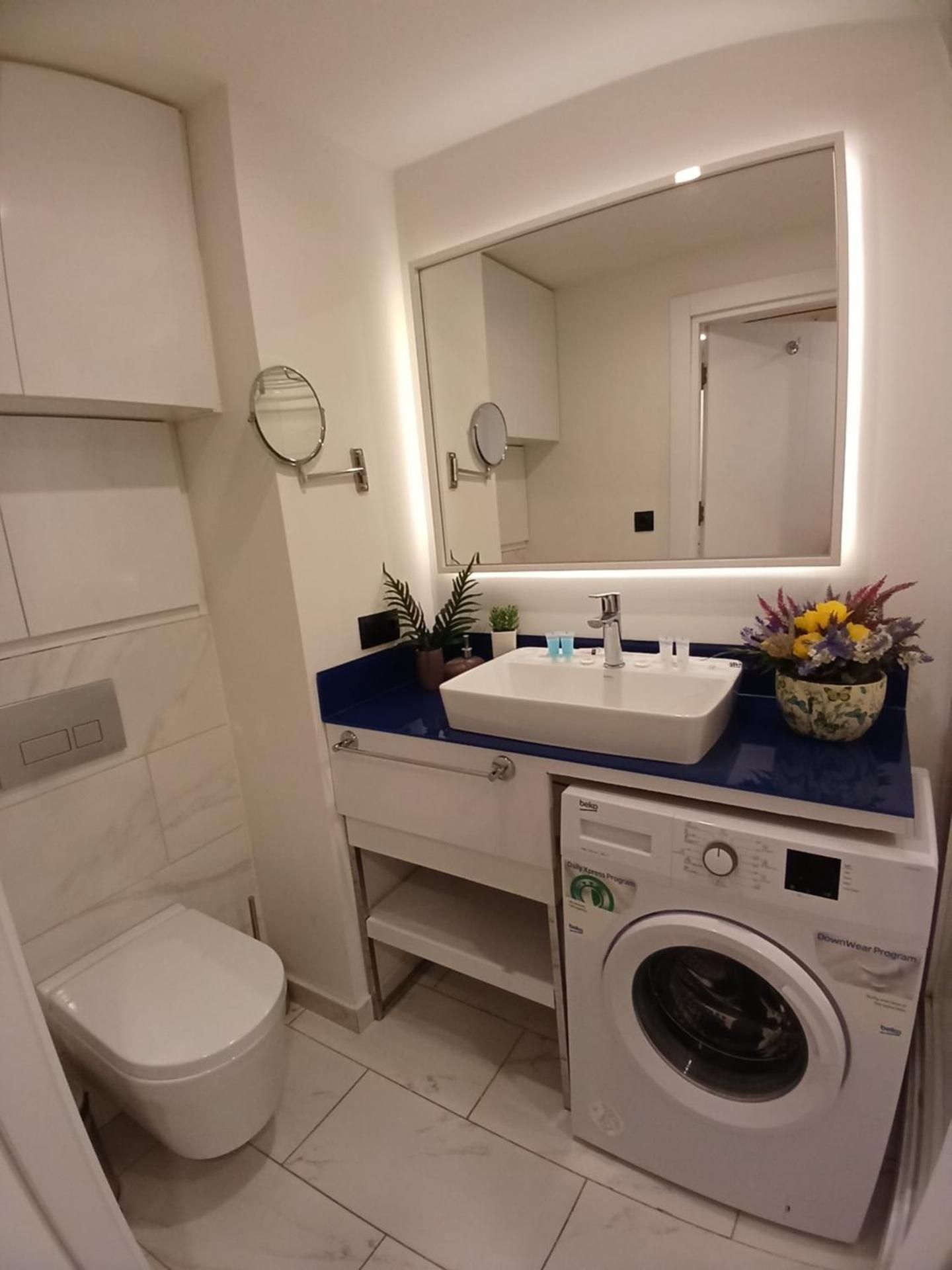 One-Bedroom Suite