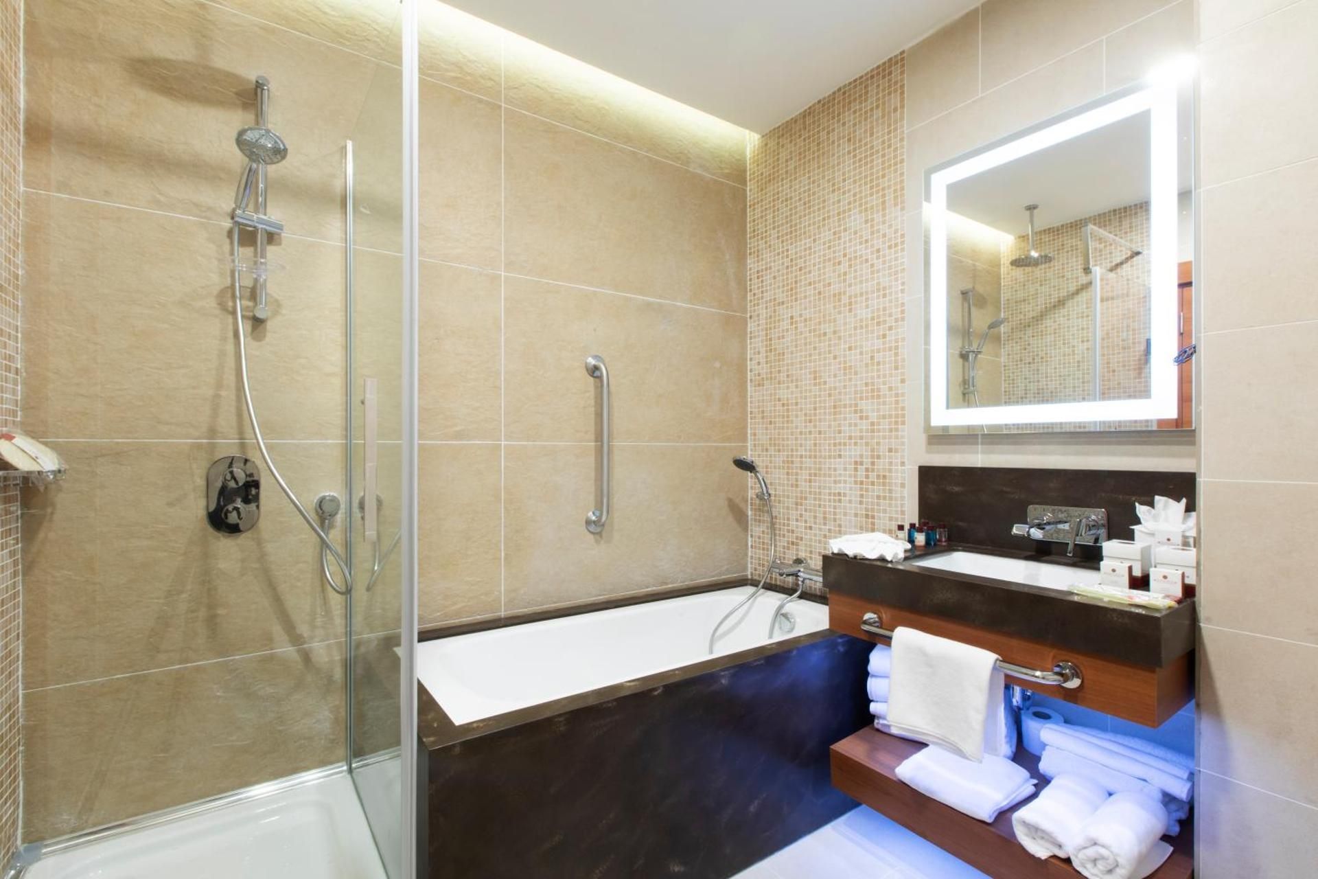 Suite with City View