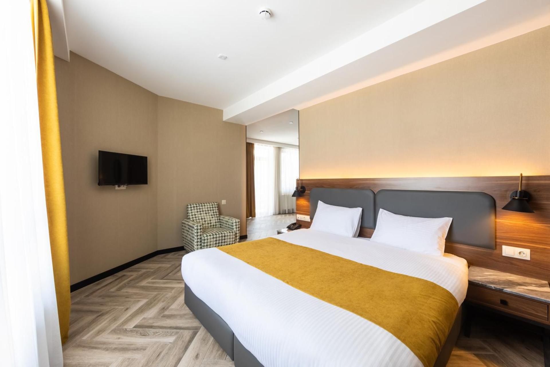 Executive Suite
