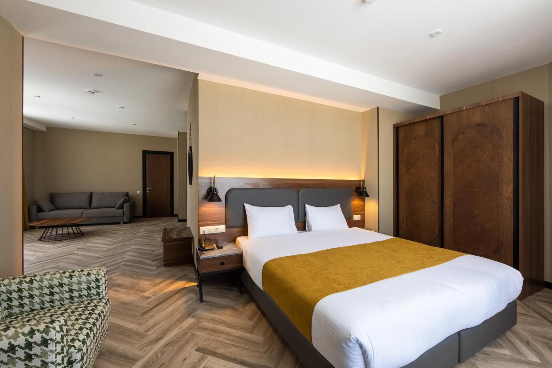 Executive Suite