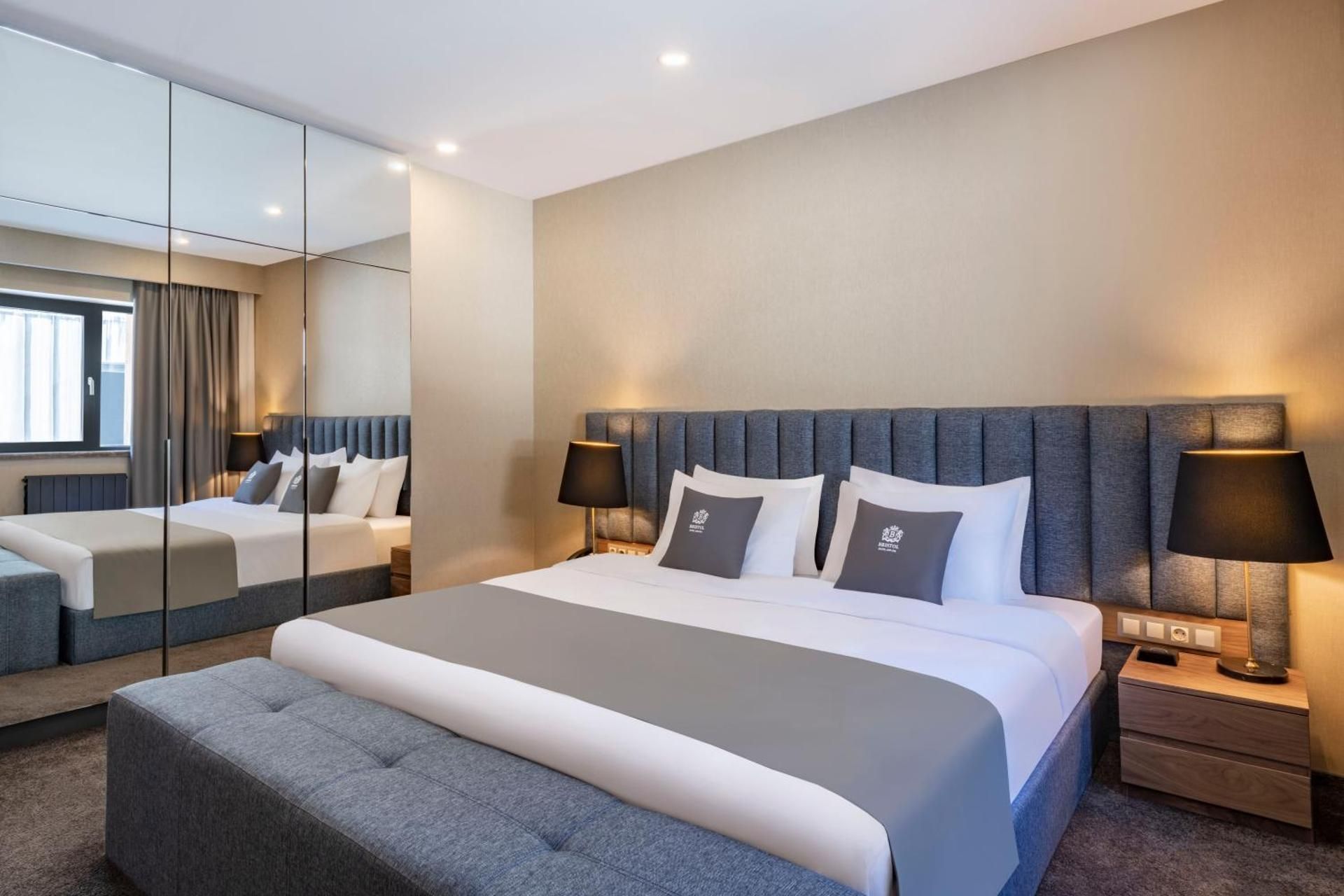 Superior King Room