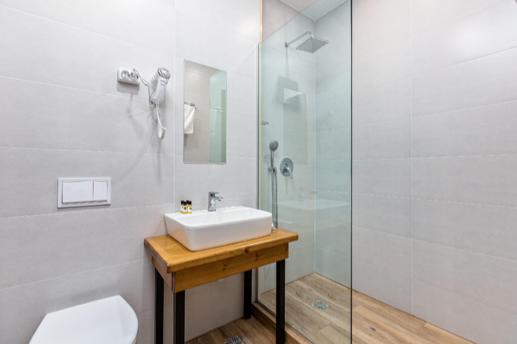 Mountain House Kazbegi Double Room City View 3