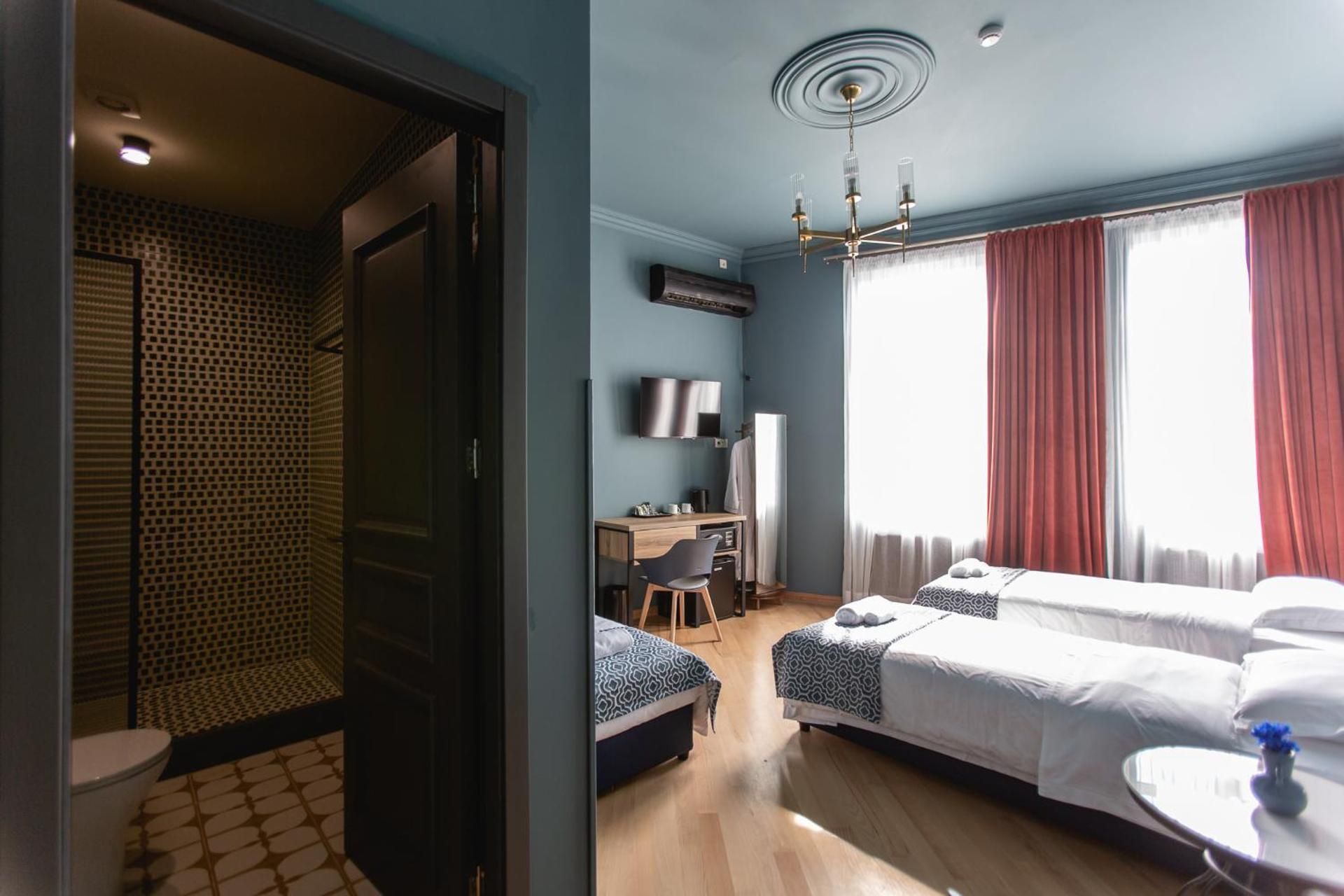 Double or Twin Room with Extra Bed