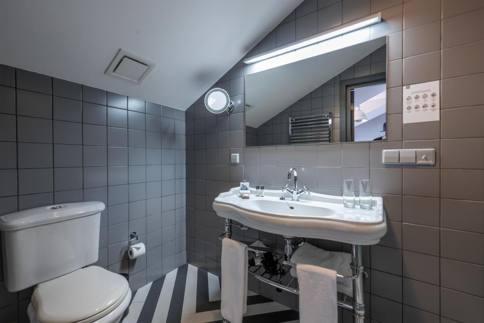 Single Room - Attic
