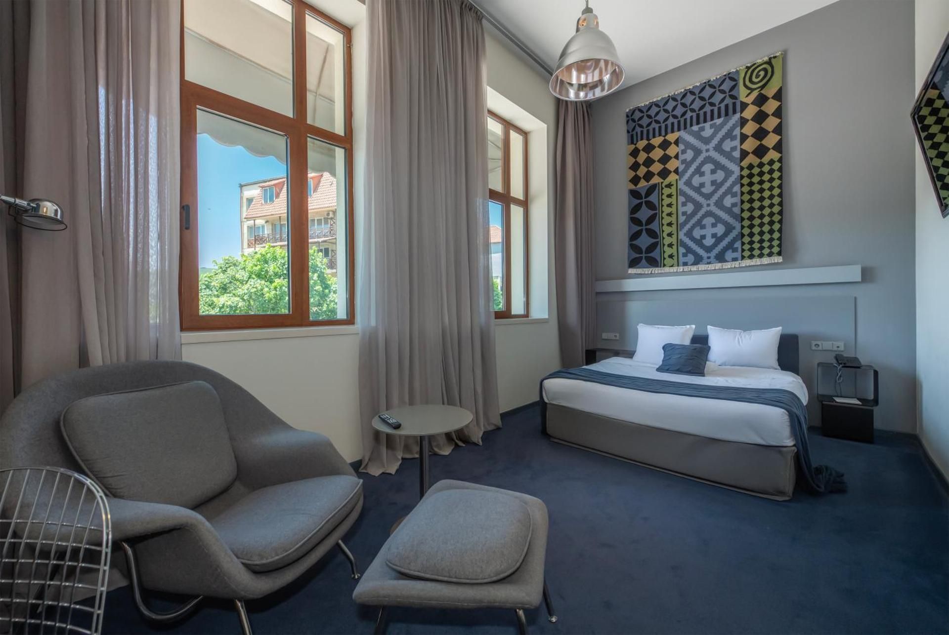 Double or Twin Room with City View