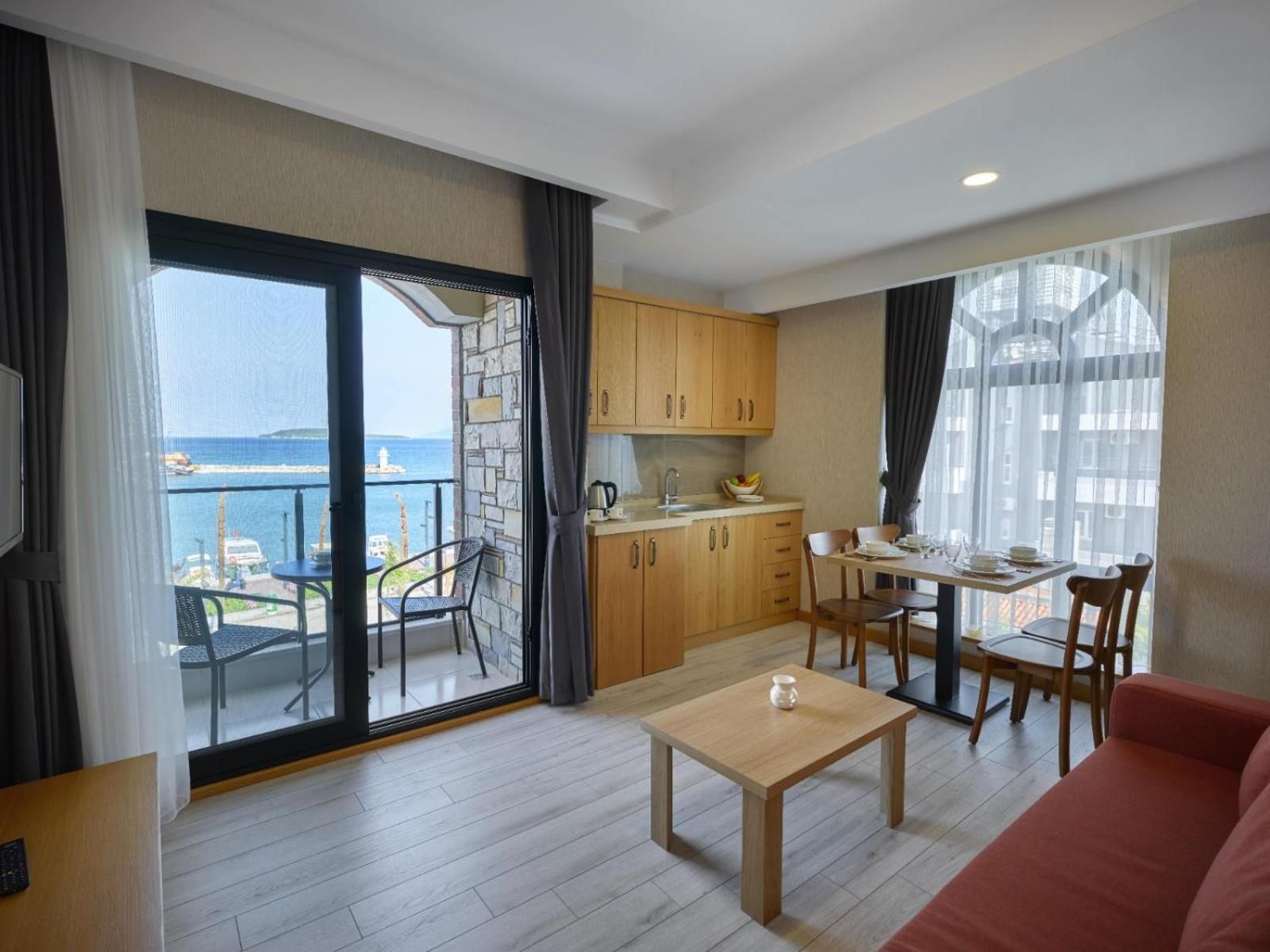 Suite with Sea View